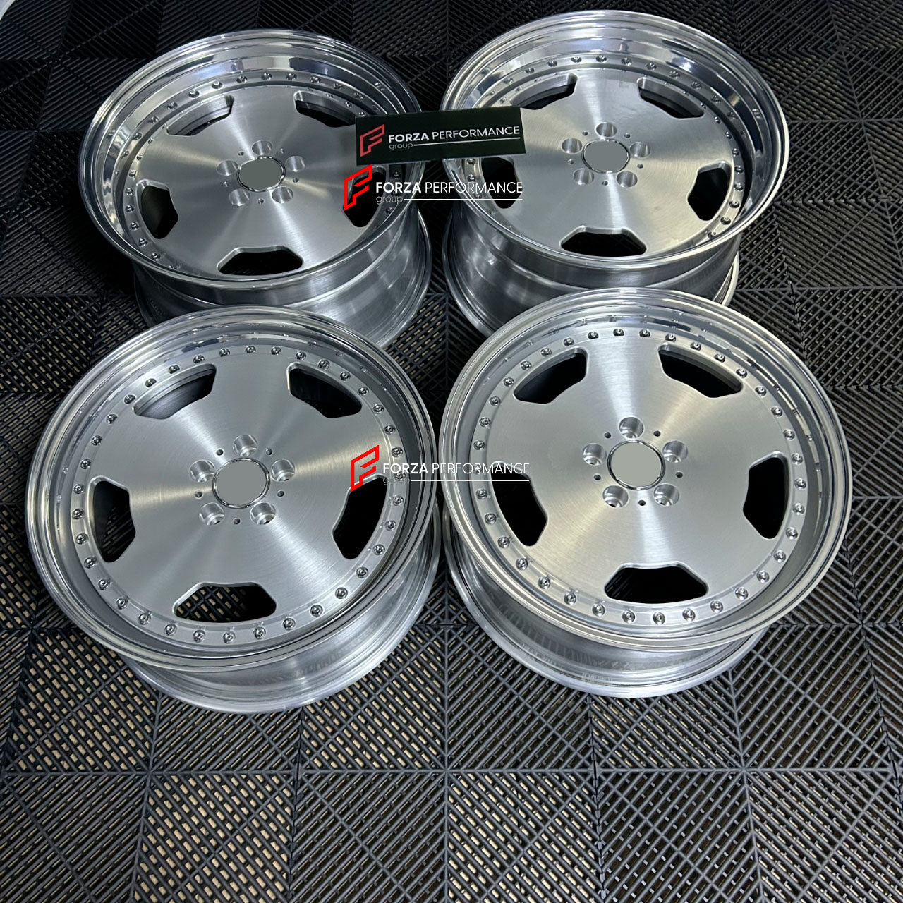We manufacture premium quality forged wheels rims for MERCEDES BENZ SL600 R129 1999 in any design, size, color.
Wheels sizes:
Front: 9 x 8.5 ET 25
Rear: 19 x 9.5 ET 25
Weight:
Front: 11.2 kg (24.25 lbs)
Rear: 11.8 kg (24.25 lbs)
Finishing: Brushed Face with Polished Lip