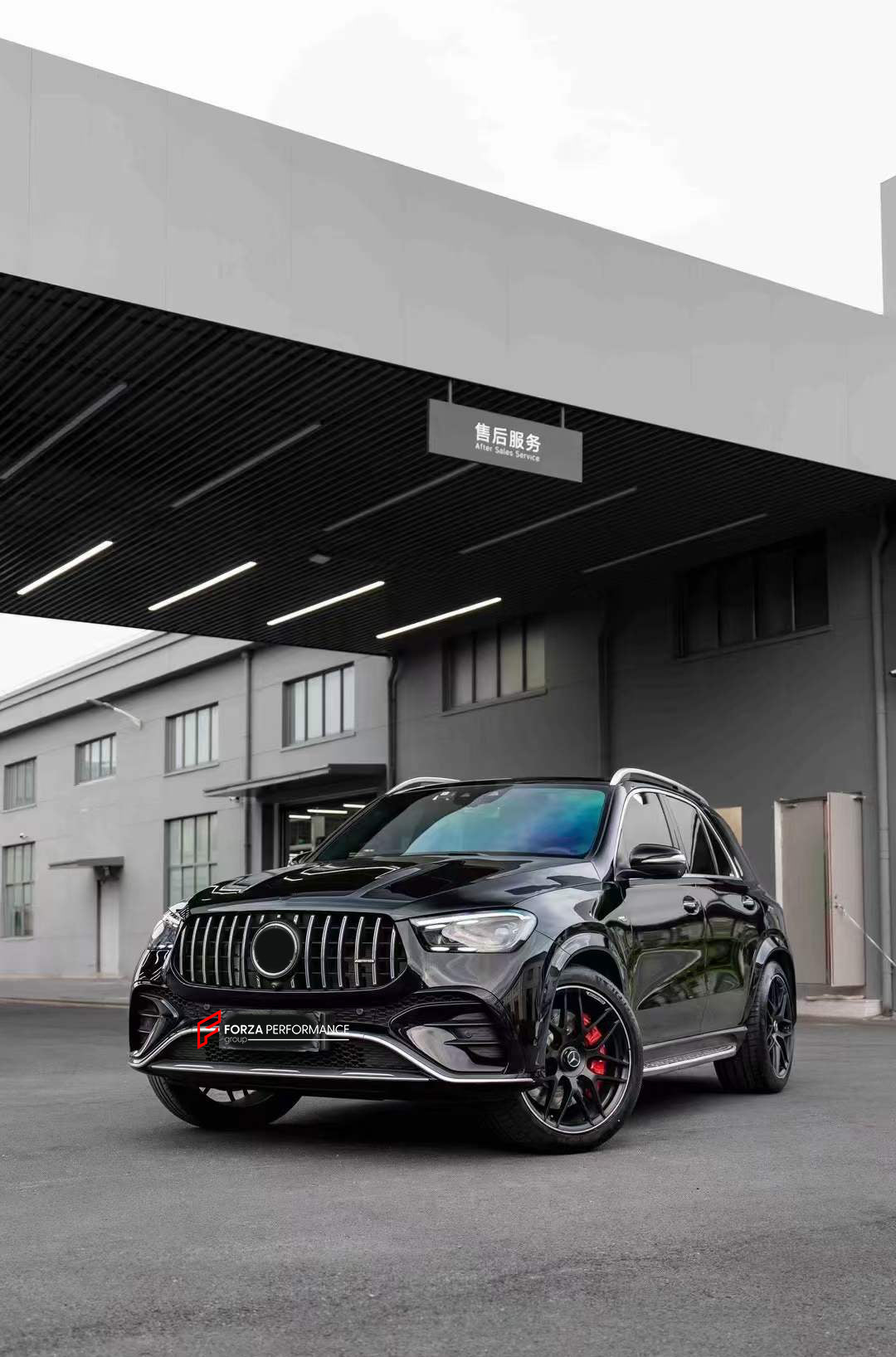 In the photos above you can see an installed Forza Performance Group set of large front brakes for the MERCEDES-BENZ GLE 53 AMG X167 FACELIFT 2023 with 410x36mm / 380x28mm brake discs by 22-inch brake rotors.  Current set includes:  2x Front Brake calipers AP9570 2x Rear Brake calipers AP9582 2x Front Brake discs 410x36mm 2x Rear Brake discs 380x28mm 4x Brake caliper adapters 4x Brake Pads  4x Brake hoses and installation kits with nipples