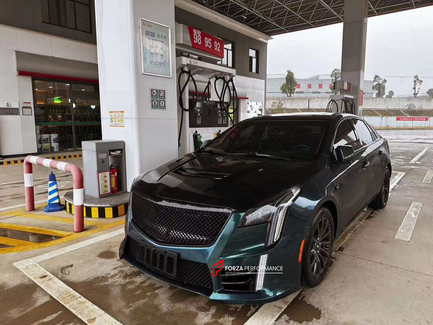 BODY KIT FOR CADILLAC XTS BODY KIT 2018 - 2019  Set includes:  Front Bumper Assembly Rear Diffuser Rear Spoiler