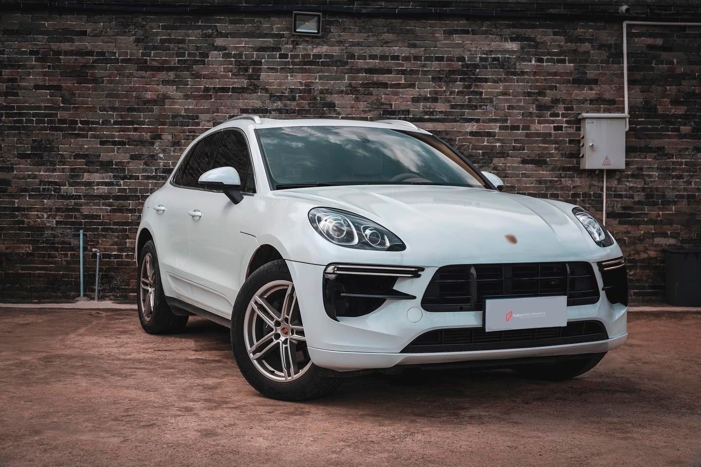 BODY KIT FOR PORSCHE MACAN 2014+ UPGRADE TO SD STYLE