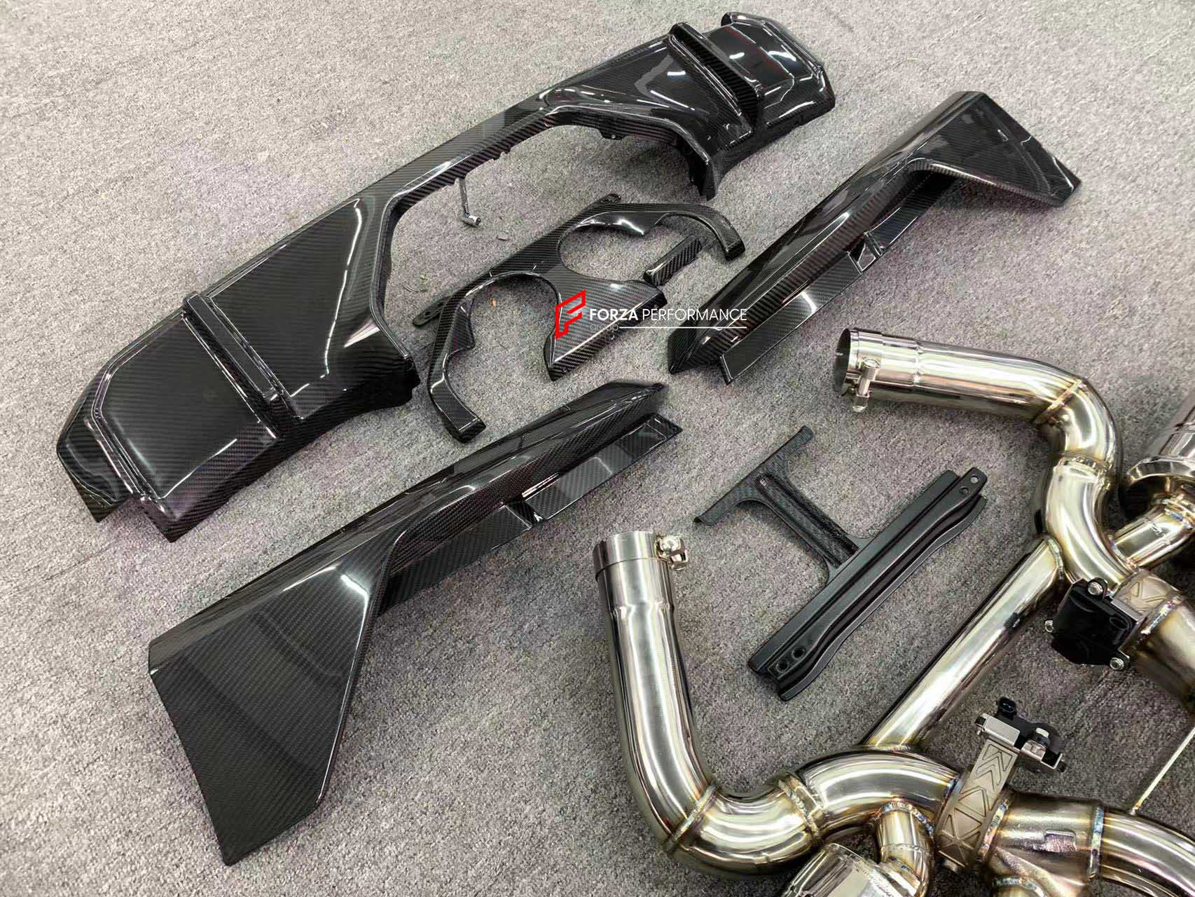M-PERFORMANCE CARBON FIBER BODY KIT WITH EXHAUST SYSTEM FOR BMW M3 G80 M4 G82 2020+