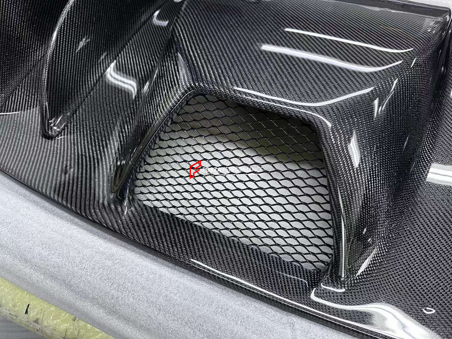CARBON REAR DIFFUSER for FERRARI F430 2005 - 2011 Set includes: Rear Diffuser