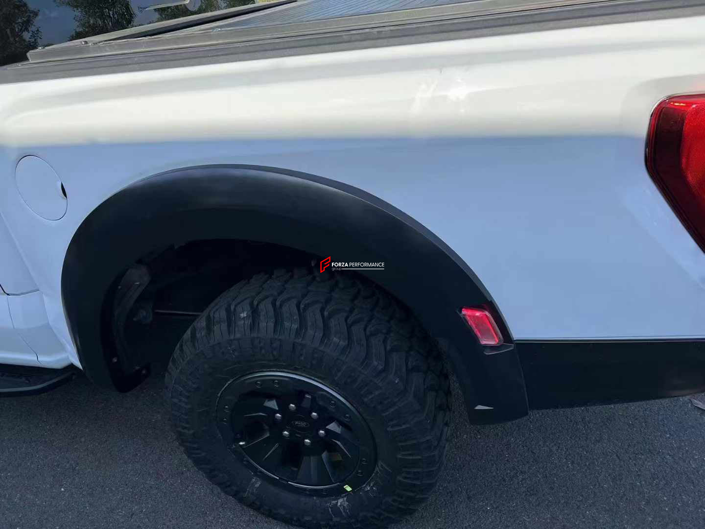 CONVERSION RAPTOR STYLE BODY KIT FOR FORD F-150 2021+
Set includes:
Front Lip
Hood/Bonnet
Center Grille
Under Grille
Rear Bumper
Side Fenders
Side Fender Flares
Side Steps