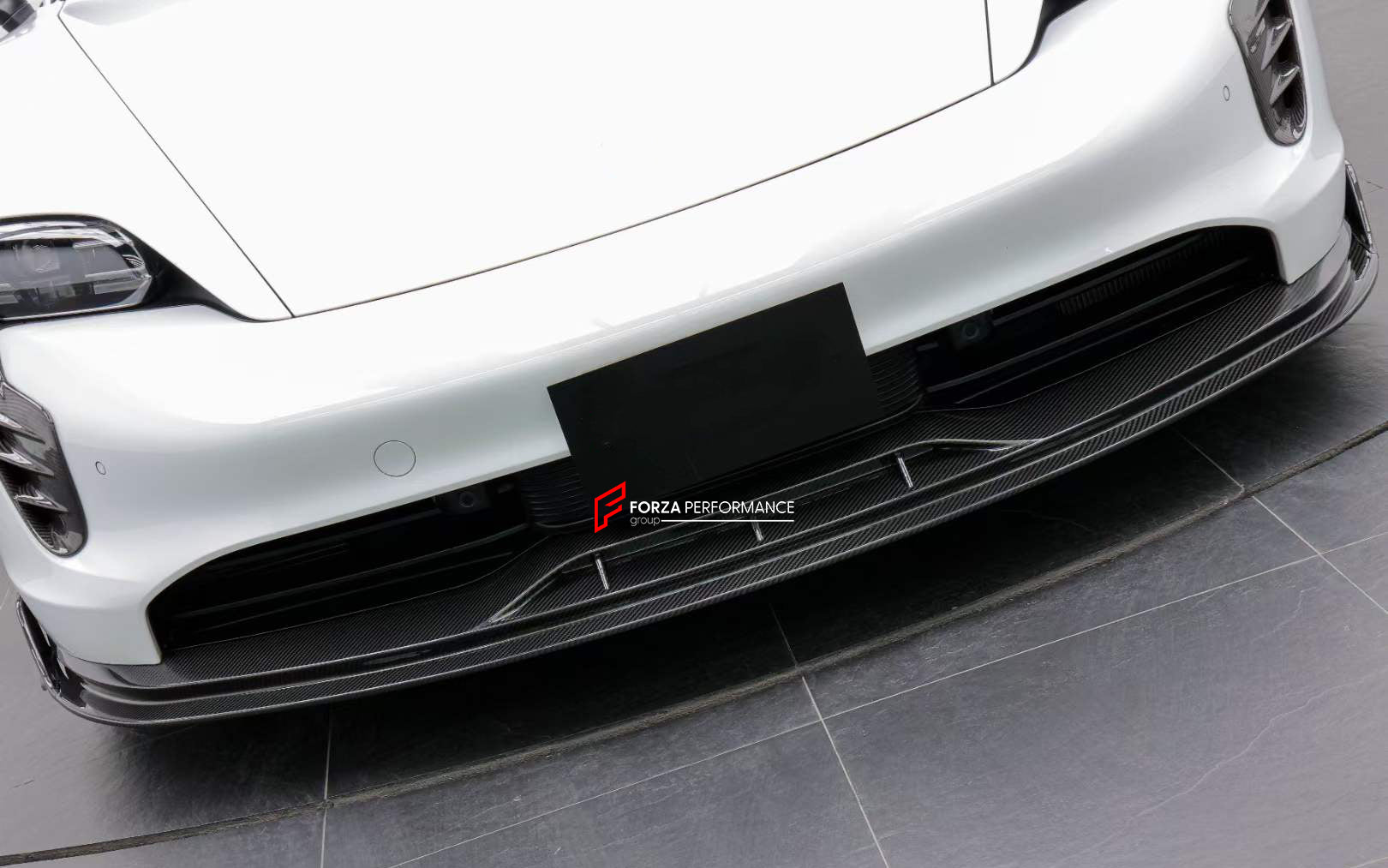 DRY CARBON BODY KIT for PORSCHE TAYCAN J1 TURBO CROSS TURISMO  Set includes:  Front Splitter Side Skirts Rear Diffuser Rear Spoiler