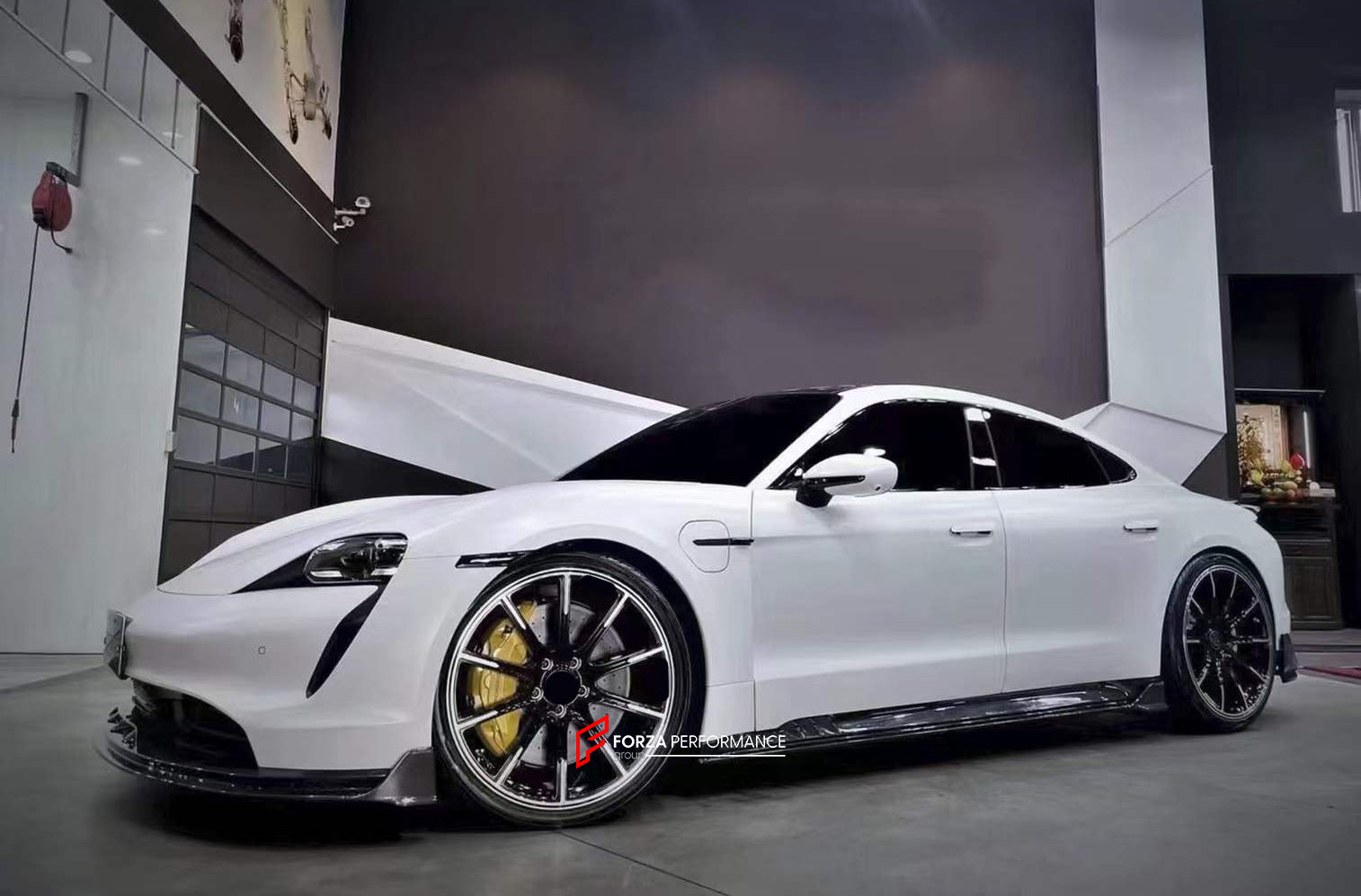 DRY CARBON BODY KIT for PORSCHE TAYCAN J1 TURBO CROSS TURISMO  Set includes:  Front Splitter Side Skirts Rear Diffuser Rear Spoiler