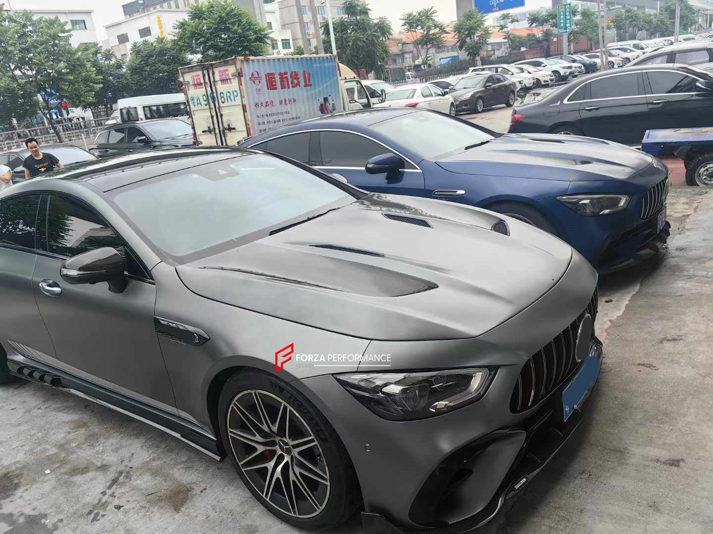 DRY CARBON HOOD for MERCEDES-BENZ AMG GT50 GT53 GT63S 4-DOOR GT 2018+
Set includes:
Hood