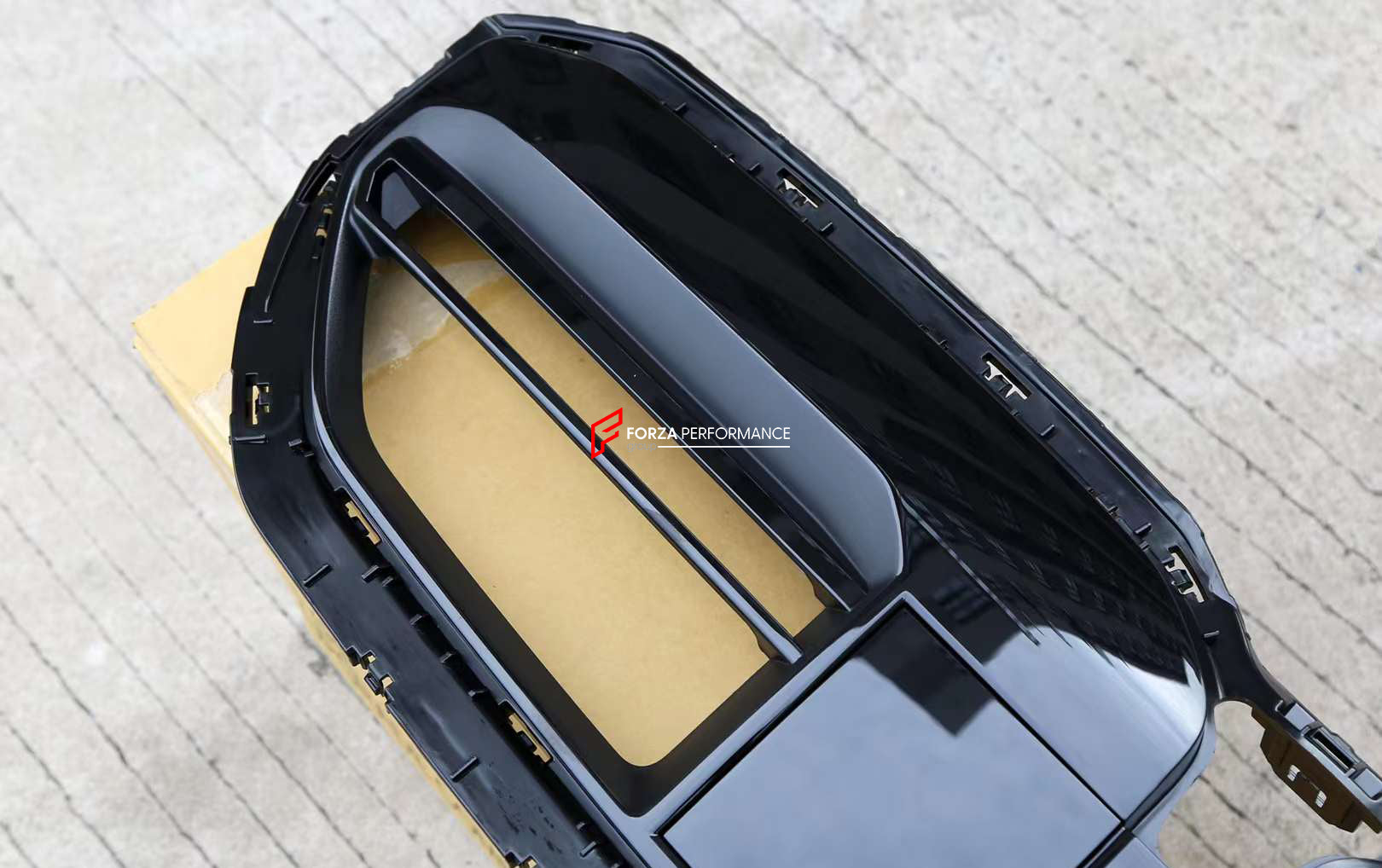 M60 STYLE FRONT GRILLE for BMW 5 SERIES G60 G68 2023+
Set includes:
Front Grille