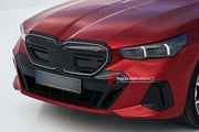 M60 STYLE FRONT GRILLE for BMW 5 SERIES G60 G68 2023+
Set includes:
Front Grille