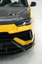 MANSORY VENATUS S STYLE CARBON BODY KIT for LAMBORGHINI URUS S PERFORMANTE
Set includes:
Front Bumper
Hood
Side Fenders
Side Skirts
Roof Spoiler
Rear Spoiler
Rear Bumper
Exhaust Tips
Exhaust System