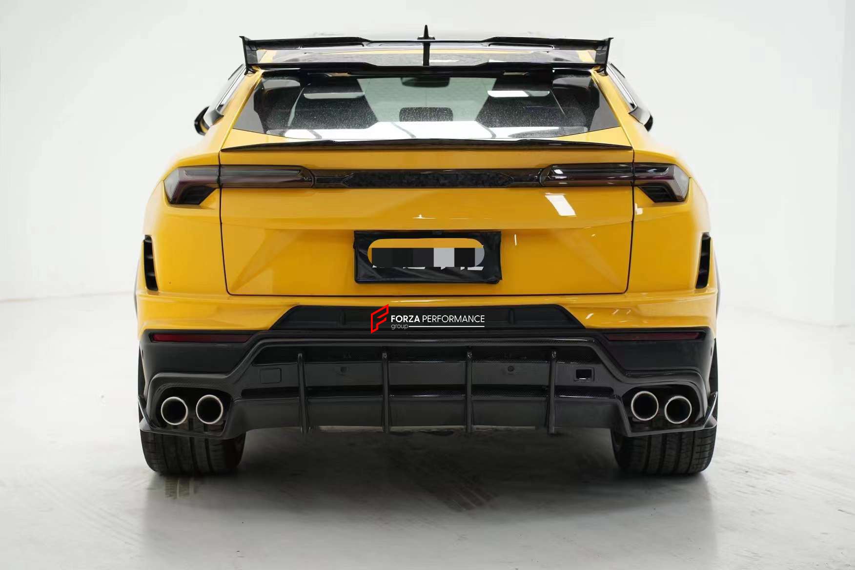 MANSORY VENATUS S STYLE CARBON BODY KIT for LAMBORGHINI URUS S PERFORMANTE
Set includes:
Front Bumper
Hood
Side Fenders
Side Skirts
Roof Spoiler
Rear Spoiler
Rear Bumper
Exhaust Tips
Exhaust System