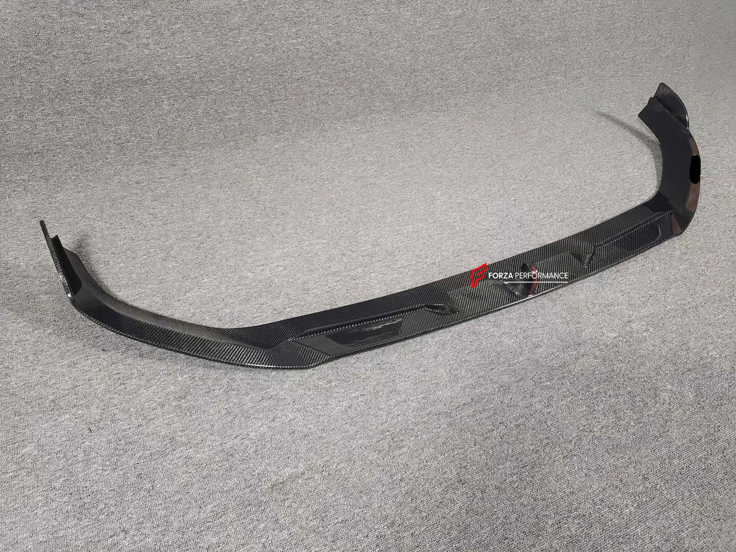 RSQ7 STYLE GLOSSY BLACK FRONT GRILLE and DRY CARBON FRONT LIP for AUDI Q7 4M FACELIFT 2019 - 2024  Set includes:  Front Grille Front Lip