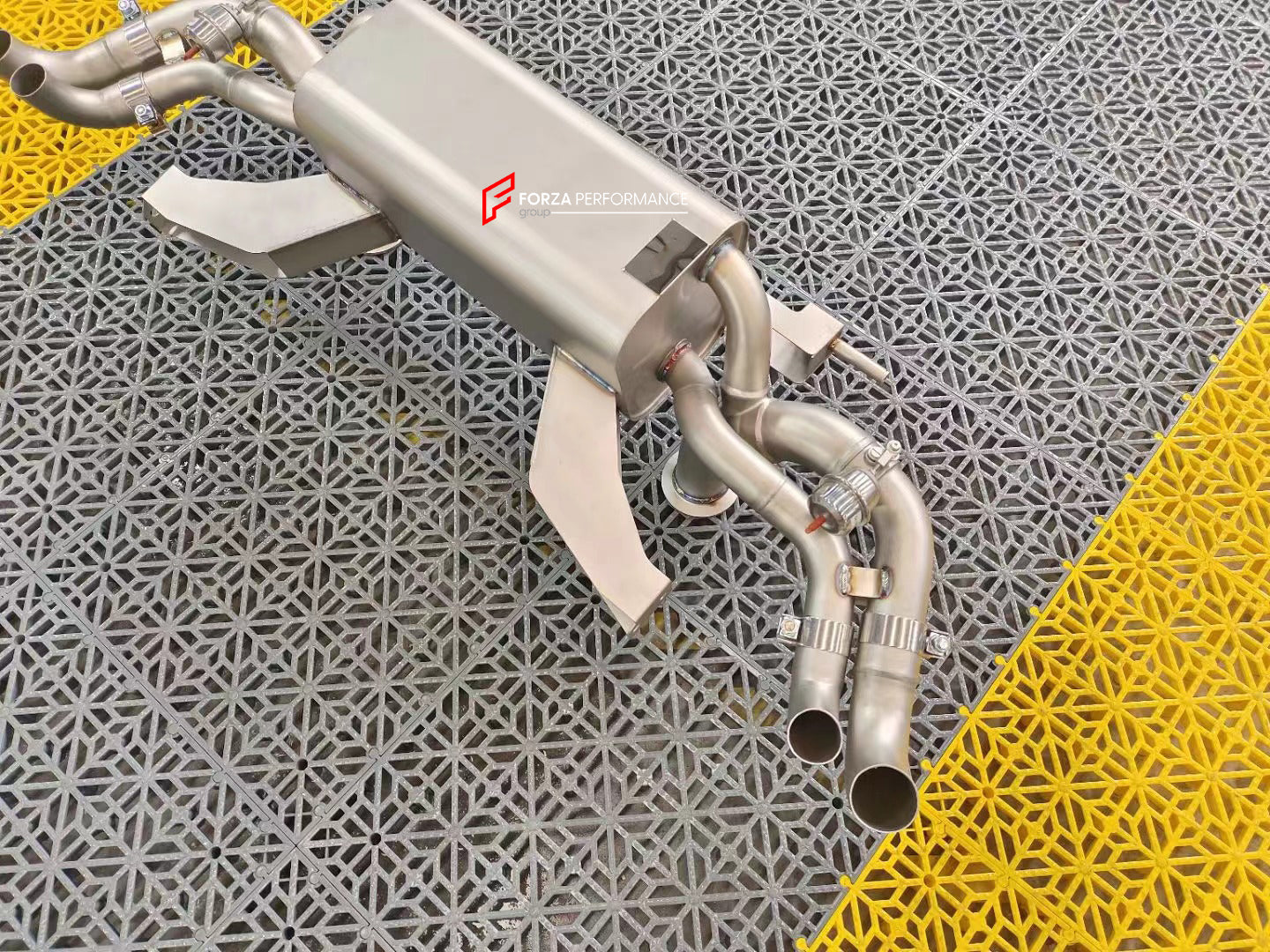 VALVED EXHAUST CATBACK MUFFLER for AUDI R8 (4.2L) V8 2006 - 2012  Valved exhaust, meaning that has remote, controlled valves - allowing a switch between an aggressive loud sports sound and a sound that is closer to the OEM sound.  Set includes:  Muffler with valves