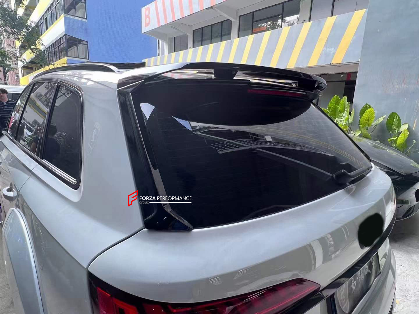 WIDE BODY KIT for AUDI Q7 4M FACELIFT 2019 - 2024  Set includes:  Front Lip Inserts Side Skirts Side Fenders Rear Spoiler