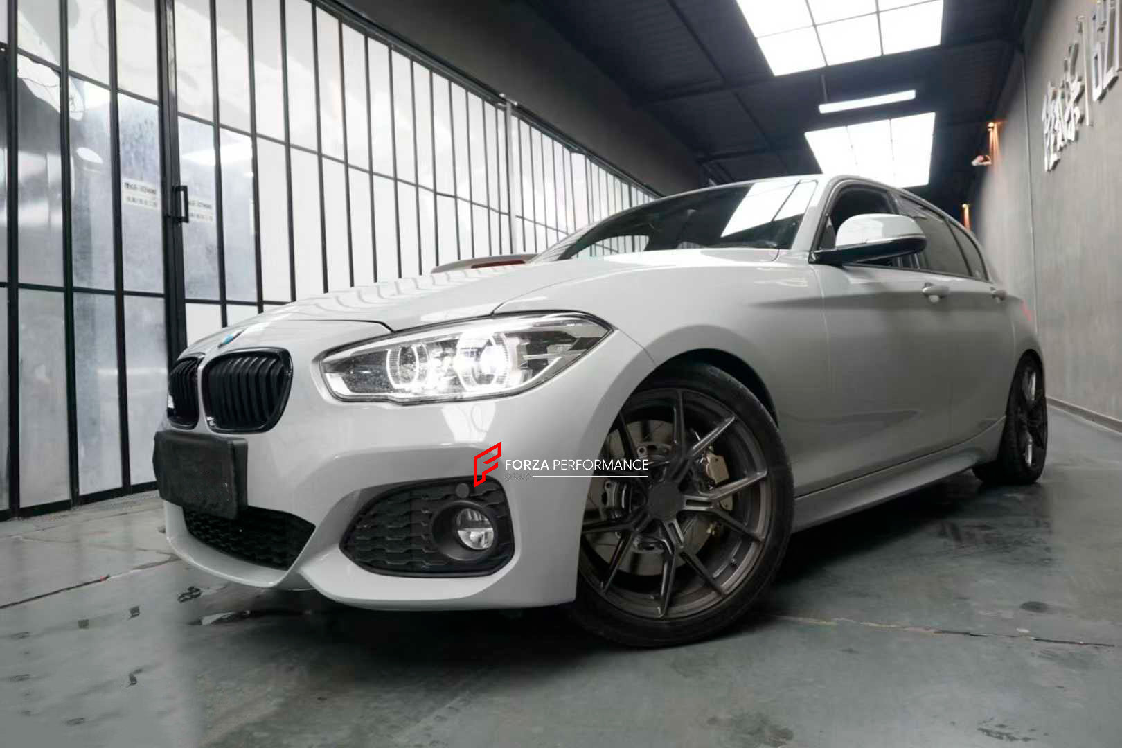 ADTORY X FORZA PERFORMANCE RACE BIG BRAKE KIT BBK for BMW 1 SERIES 120i F20 LCI 2015 - 2017
ADTORY Brake Kits are engineered as bolt on upgrades that work with the factory master cylinder and ABS, delivering stronger, more repeatable stops with the pedal feel you want. Whether you cruise the city, carve canyons, or chase lap times.
Highlights
Track-ready, heat-resistant components.
Jewel-like caliper finish is incredibly durable and easy to clean
Pistons are calibrated to integrate smoothly with the Fact
