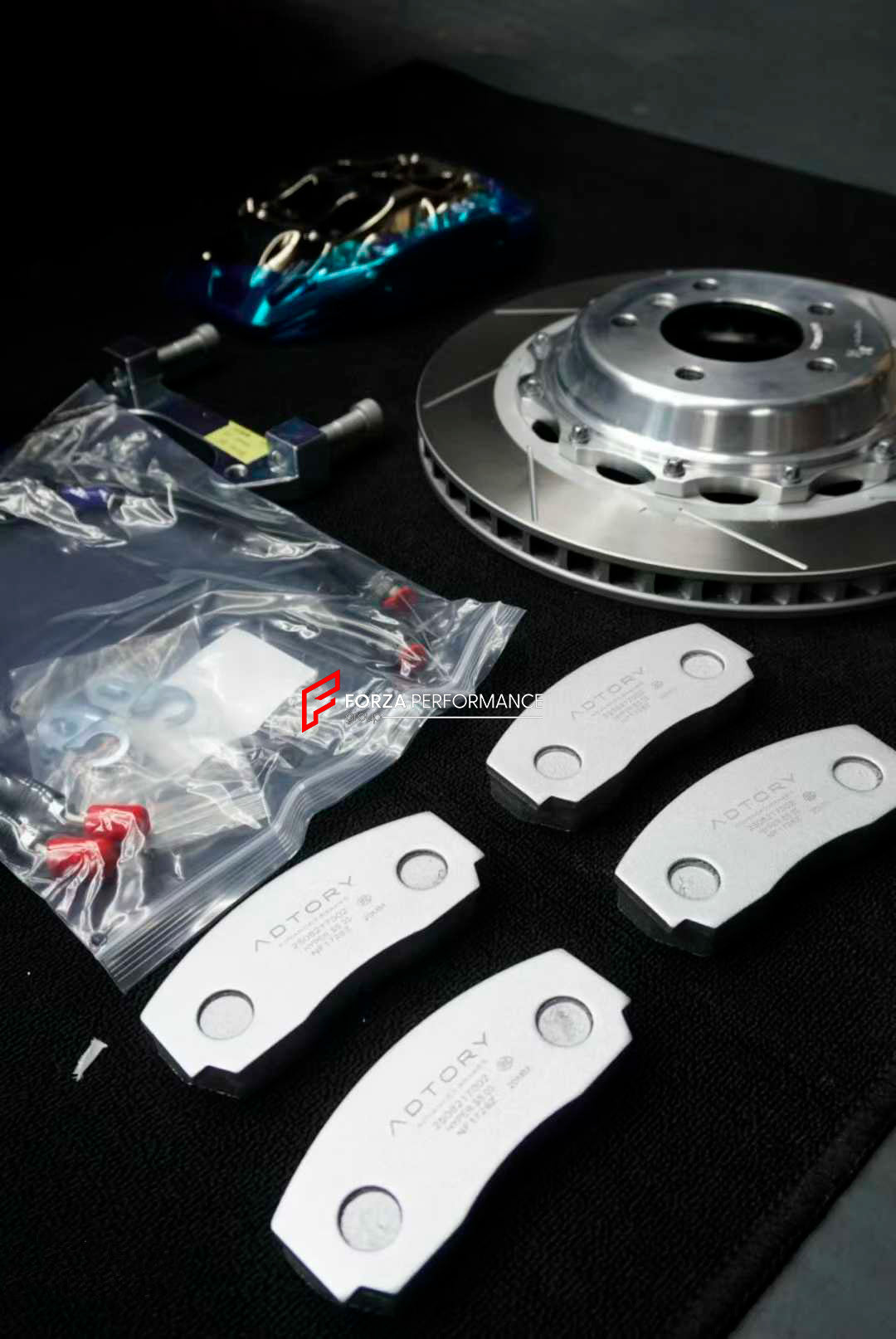 ADTORY X FORZA PERFORMANCE RACE BIG BRAKE KIT BBK for BMW 1 SERIES 120i F20 LCI 2015 - 2017
ADTORY Brake Kits are engineered as bolt on upgrades that work with the factory master cylinder and ABS, delivering stronger, more repeatable stops with the pedal feel you want. Whether you cruise the city, carve canyons, or chase lap times.
Highlights
Track-ready, heat-resistant components.
Jewel-like caliper finish is incredibly durable and easy to clean
Pistons are calibrated to integrate smoothly with the Fact