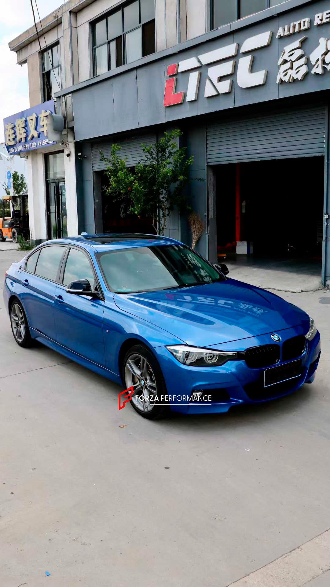 ADTORY X FORZA PERFORMANCE RACE BIG BRAKE KIT BBK for BMW 3 SERIES 320i F30 LCI 2015 - 2019
ADTORY Brake Kits are engineered as bolt on upgrades that work with the factory master cylinder and ABS, delivering stronger, more repeatable stops with the pedal feel you want. Whether you cruise the city, carve canyons, or chase lap times.
Highlights
Track-ready, heat-resistant components.
Jewel-like caliper finish is incredibly durable and easy to clean
Pistons are calibrated to integrate smoothly with the Fact