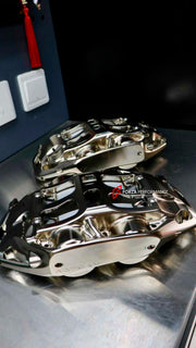 ADTORY X FORZA PERFORMANCE RACE BIG BRAKE KIT BBK for BMW 3 SERIES 320i F30 LCI 2015 - 2019
ADTORY Brake Kits are engineered as bolt on upgrades that work with the factory master cylinder and ABS, delivering stronger, more repeatable stops with the pedal feel you want. Whether you cruise the city, carve canyons, or chase lap times.
Highlights
Track-ready, heat-resistant components.
Jewel-like caliper finish is incredibly durable and easy to clean
Pistons are calibrated to integrate smoothly with the Fact