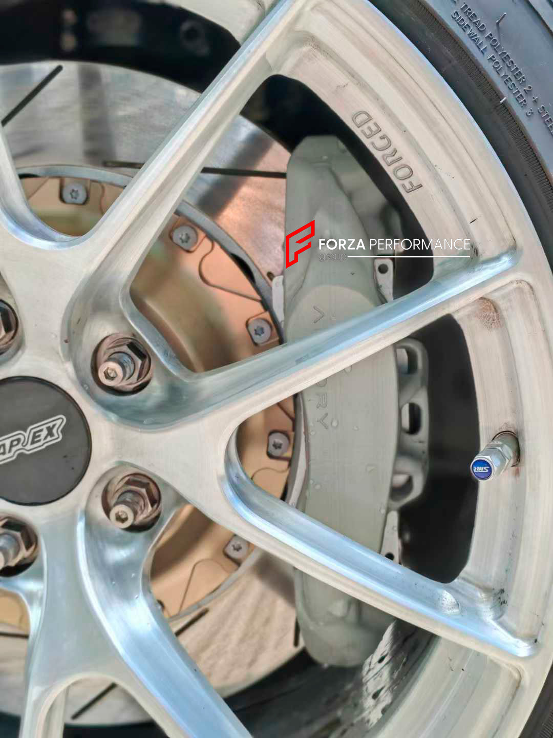 ADTORY X FORZA PERFORMANCE RACE BIG BRAKE KIT BBK for BMW M2 F87 LCI 2015 - 2021
ADTORY Brake Kits are engineered as bolt on upgrades that work with the factory master cylinder and ABS, delivering stronger, more repeatable stops with the pedal feel you want. Whether you cruise the city, carve canyons, or chase lap times.
Highlights
Track-ready, heat-resistant components.
Jewel-like caliper finish is incredibly durable and easy to clean
Pistons are calibrated to integrate smoothly with the Factory OEM mas