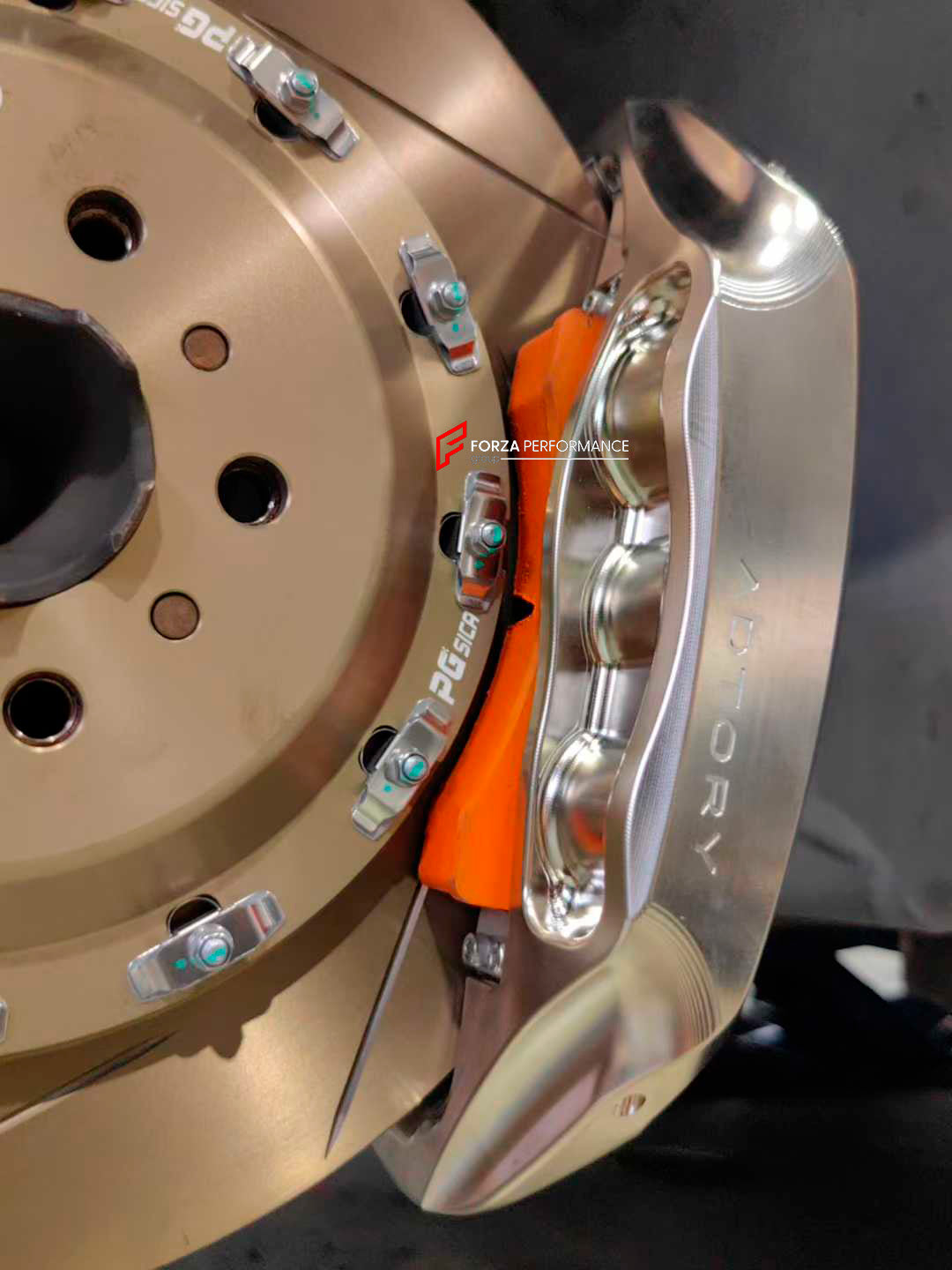 ADTORY X FORZA PERFORMANCE RACE BIG BRAKE KIT BBK for BMW M3 G80 2020+
ADTORY Brake Kits are engineered as bolt on upgrades that work with the factory master cylinder and ABS, delivering stronger, more repeatable stops with the pedal feel you want. Whether you cruise the city, carve canyons, or chase lap times.
Highlights
Track-ready, heat-resistant components.
Jewel-like caliper finish is incredibly durable and easy to clean
Pistons are calibrated to integrate smoothly with the Factory OEM master cylind