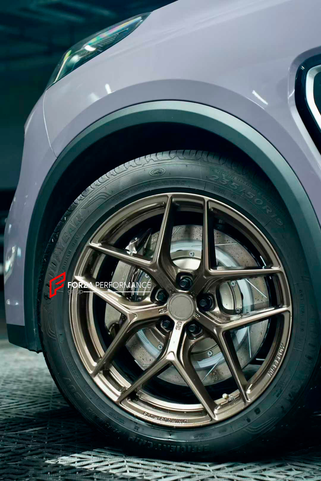 ADTORY X FORZA PERFORMANCE RACE BIG BRAKE KIT BBK for LYNK AND CO 01 CX11 FACELIFT 2022+
ADTORY Brake Kits are engineered as bolt on upgrades that work with the factory master cylinder and ABS, delivering stronger, more repeatable stops with the pedal feel you want. Whether you cruise the city, carve canyons, or chase lap times.
Highlights
Track-ready, heat-resistant components.
Jewel-like caliper finish is incredibly durable and easy to clean
Pistons are calibrated to integrate smoothly with the Factory