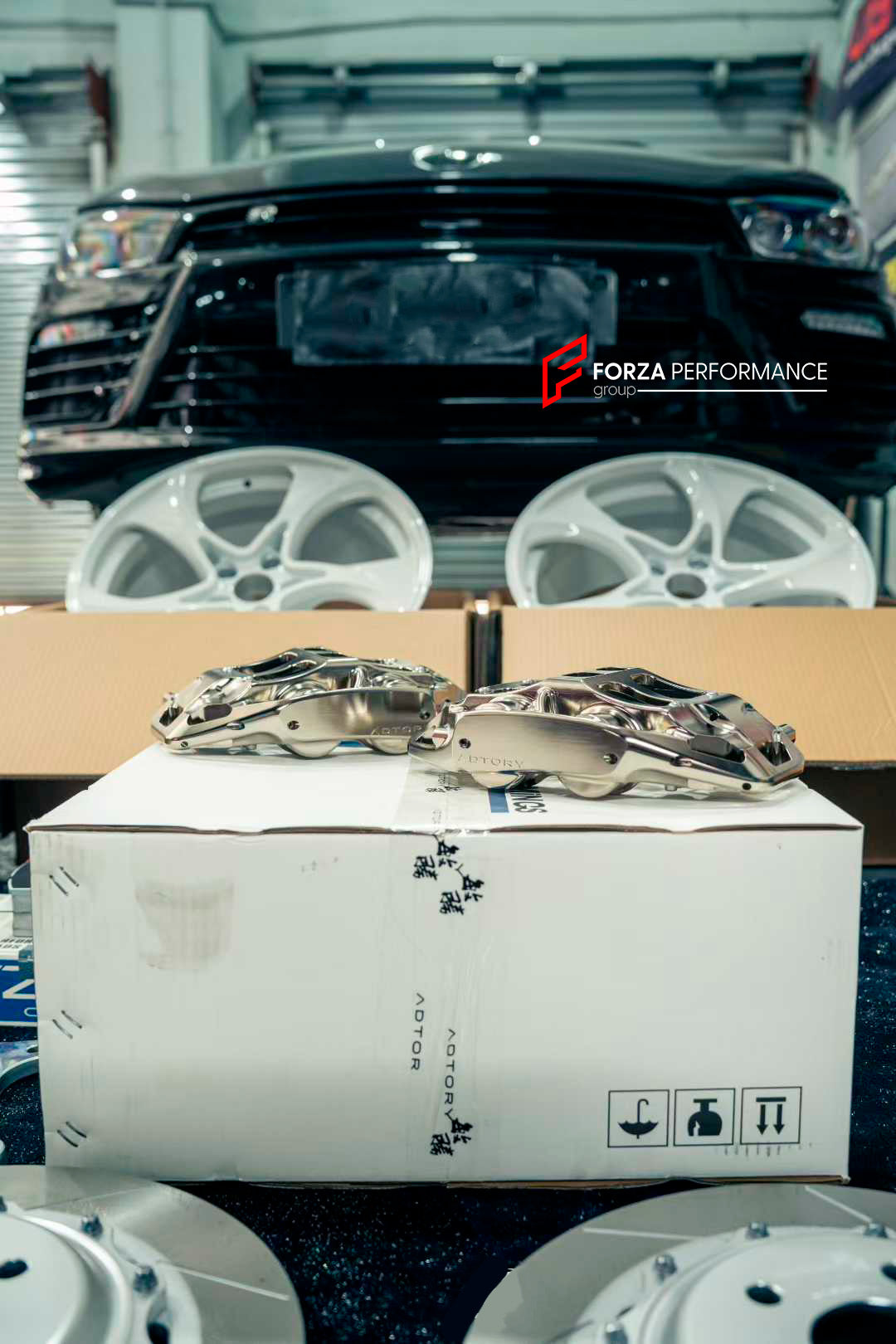 ADTORY X FORZA PERFORMANCE RACE BIG BRAKE KIT BBK for VOLKSWAGEN SCIROCCO 3 FACELIFT 2014 - 2017
ADTORY Brake Kits are engineered as bolt on upgrades that work with the factory master cylinder and ABS, delivering stronger, more repeatable stops with the pedal feel you want. Whether you cruise the city, carve canyons, or chase lap times.
Highlights
Track-ready, heat-resistant components.
Jewel-like caliper finish is incredibly durable and easy to clean
Pistons are calibrated to integrate smoothly with the