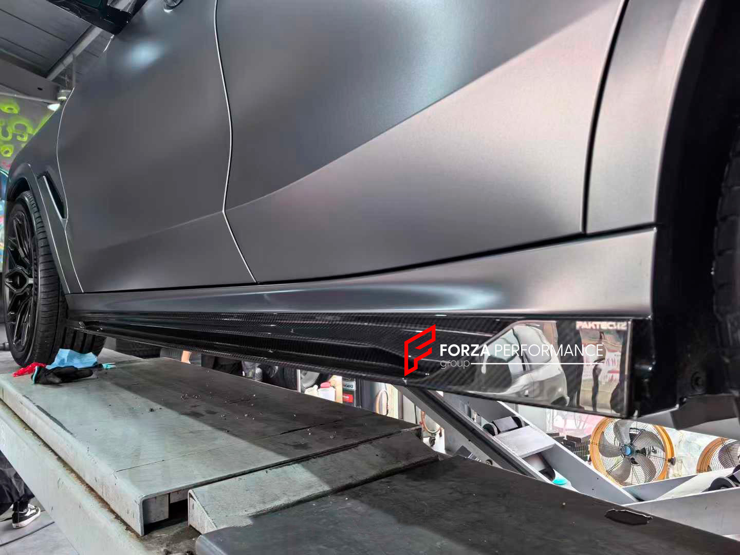 DRY CARBON AERO KIT for BMW X6 G06 LCI FACELIFT 2023+
Set includes:
Front Lip
Front Bumper Trims
Hood
Side Skirts
Rear Roof Spoiler
Rear Diffuser
Each part of this kit can be sent separately. Please contact us if you need a specific part.
Materail: Carbon Fiber
NOTE: Professional installation is required