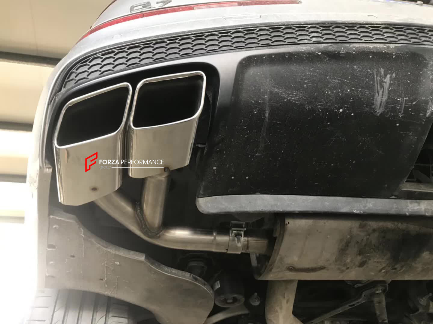 SQ7 STYLE EXHAUST TIPS for AUDI Q7 4M 2015 - 2019  Set includes:  Exhaust Tips