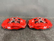 Forza Performance Group offers various types of big brake kits, all types of aftermarket brake calipers, as well as genuine original brands of all types, such as AP Racing, Brembo, Akebono, AMG, M Performance, Audi, Porsche, Lamborghini, Toyota TRD, etc.
In the photos above you can see an installed Forza Performance Group set of large front brakes for the MERCEDES-BENZ GLE 53 AMG X167 FACELIFT 2023 with 410 mm / 380 mm brake discs.
Current set includes:
2x Authentic AP Racing CP9571 6 Pot Front Brak