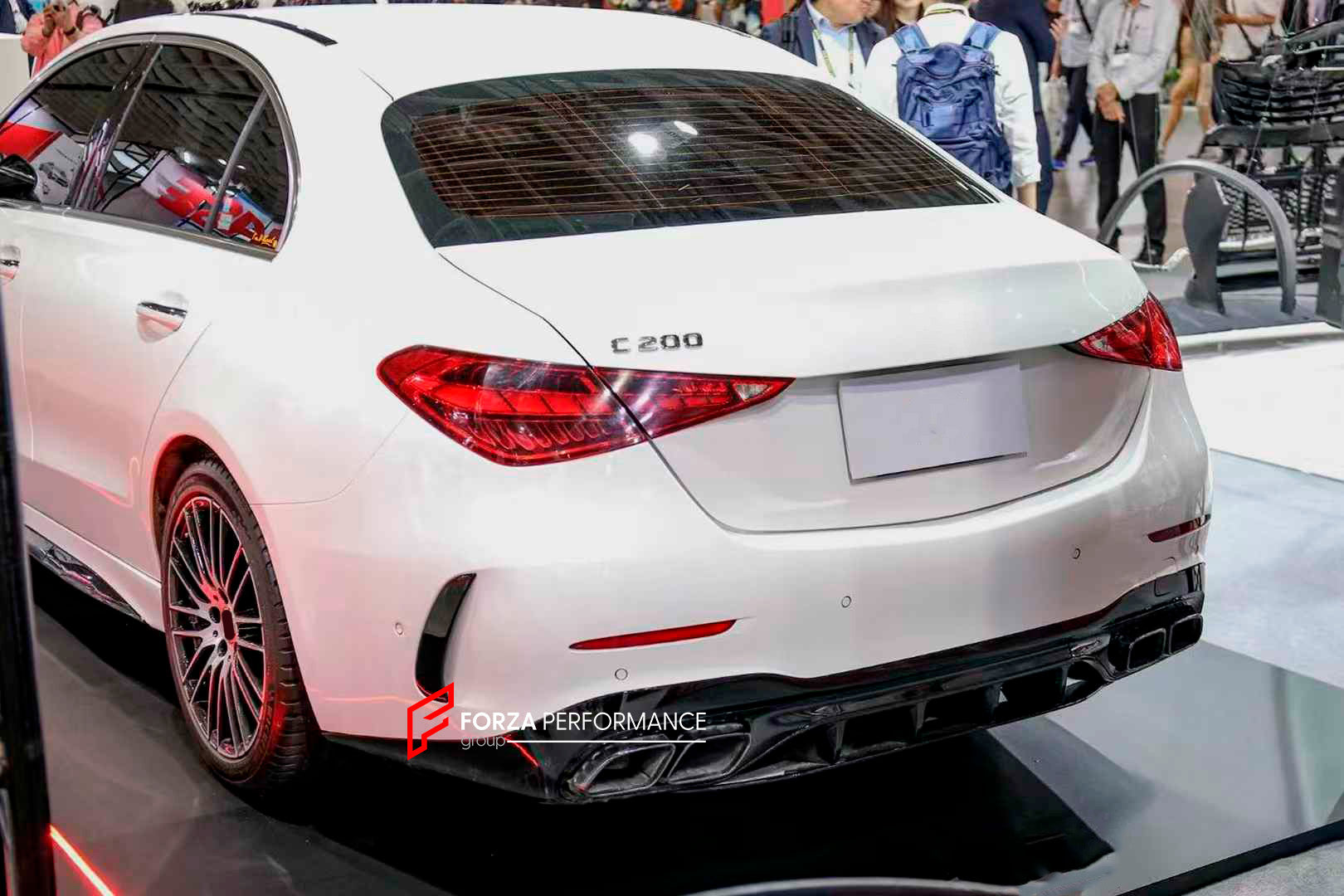 CONVERSION UPGRADE BODY KIT for MERCEDES BENZ C-CLASS W206 upgrade to C63 W206
Set includes:
Front Bumper Assembly
Front Grille
Side Skirts
Rear Bumper
Rear Diffuser
Exhaust Tips
Material: Plastic