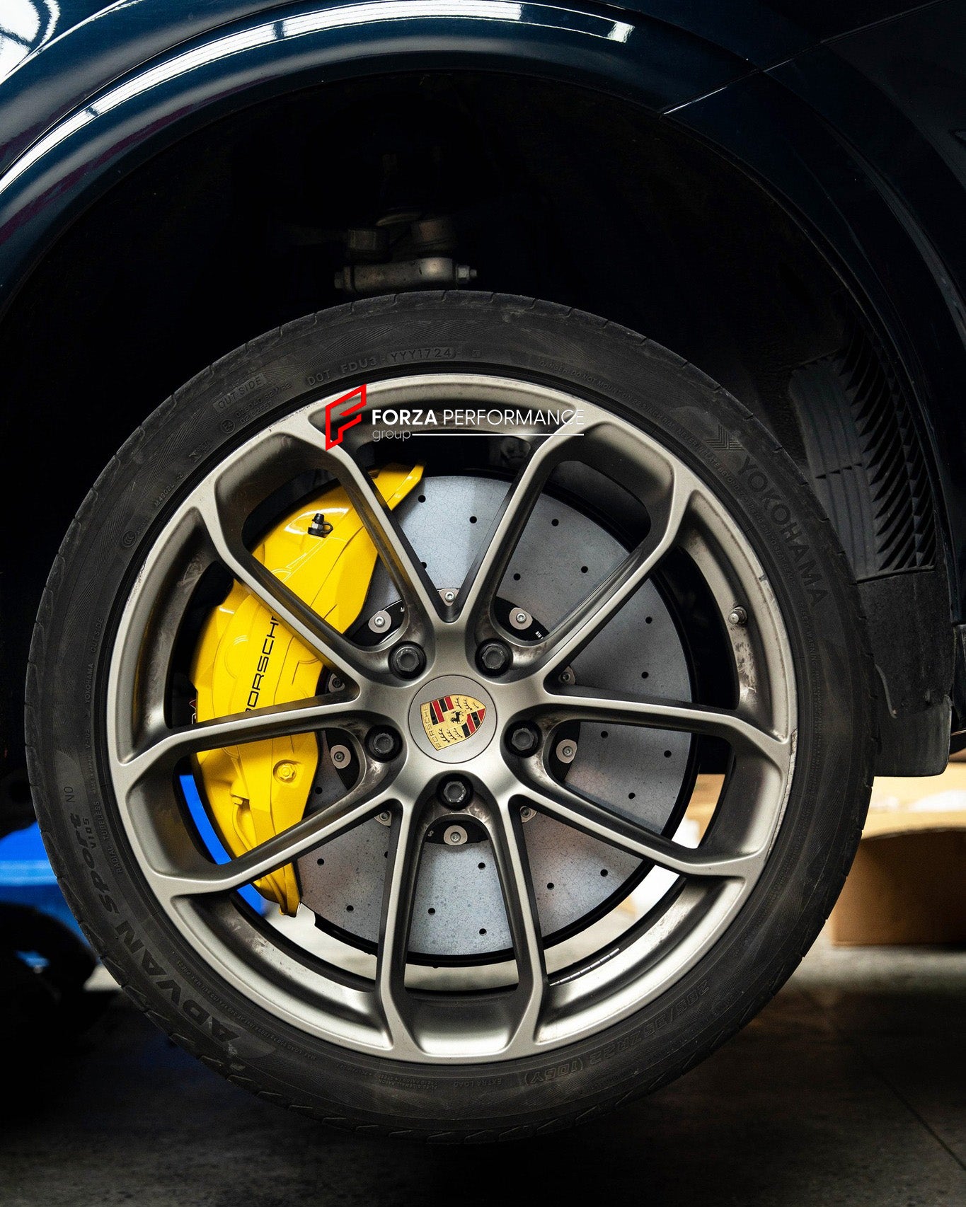 We manufacture premium quality carbon ceramic brakes discs rotors for PORSCHE CAYENNE 9Y 2018 - 2023 in any size
Specification:
Authentic Akebono 10 Pot Front Brake Calipers
Genuine Porsche 4 pot Rear Brake Calipers
Authentic Brembo Electric Parking Brakes
Front disc: 440 mm, thickness 40 mm
Rear disc: 410 mm, thickness 36 mm
Material: Carbon Ceramic ( C / SiC) rings, Aluminium hat / bell
Includes: Carbon ceramic brake disсs / rotors, brake pads, brackets for calipers, hoses.
Fitment: Direct Bolt-On r