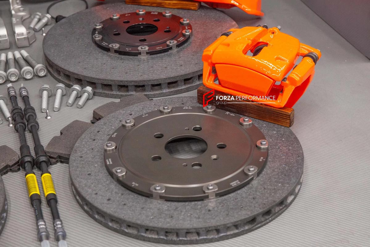 CARBON CERAMIC BIG BRAKE KIT for BIG BRAKE KIT for AUDI RS6 C7 2013 - 2018
Forza Performance Group offers various types of big brake kits, all types of aftermarket brake calipers, as well as genuine original brands of all types, such as AP Racing, Brembo, Akebono, AMG, M Performance, Audi, Porsche, Lamborghini, Toyota TRD, etc.
Material: Carbon Ceramic
Current set includes:
2x Authentic Akebono 10 Pot Front Brake Calipers
2x 1 pot Rear Brake Calipers
2x Front Brake Discs 420 mm
2x Rear Brake Discs 370