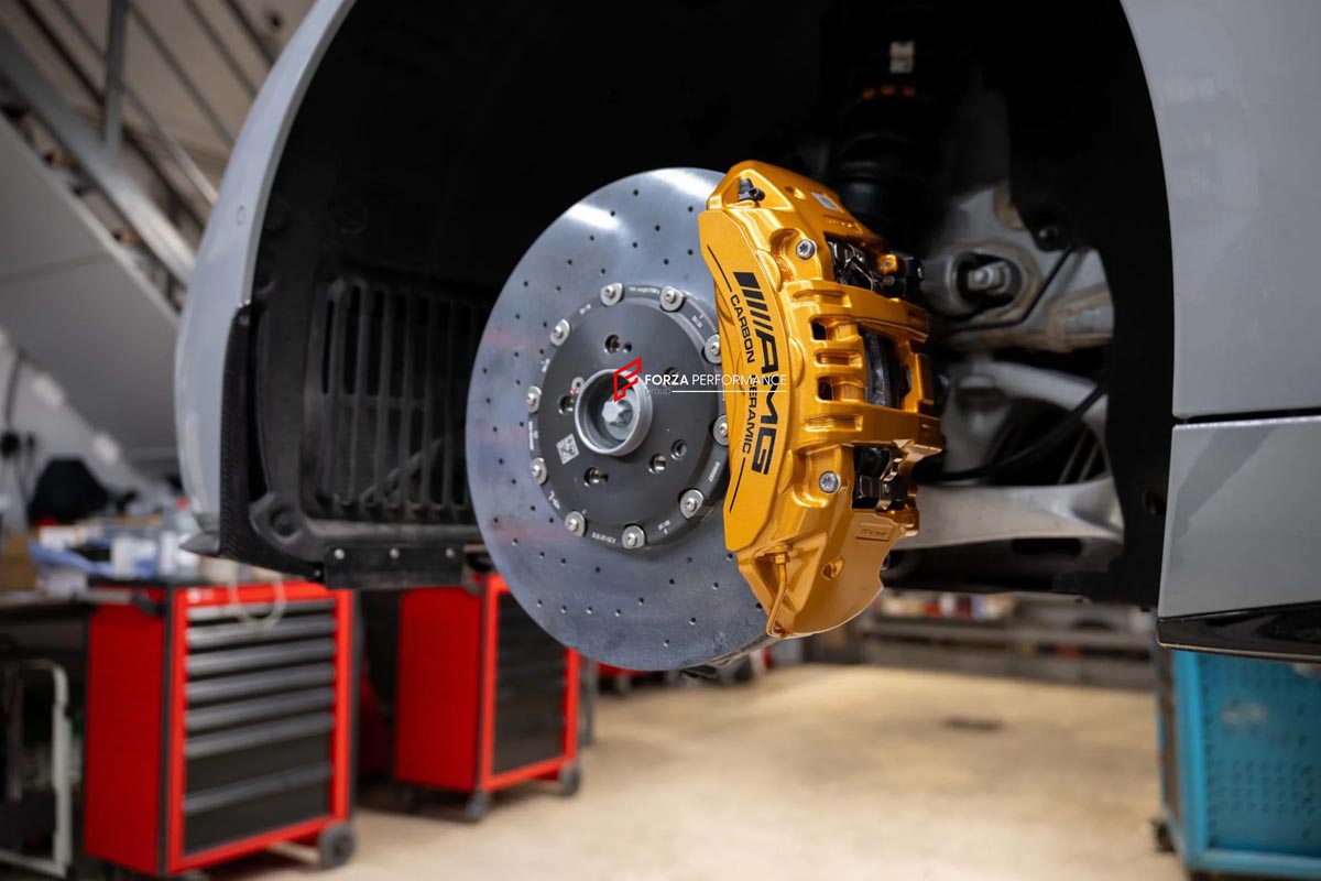 CARBON CERAMIC BIG BRAKE KIT for MERCEDES-BENZ SL 63 AMG R232 2022+
Forza Performance Group offers various types of big brake kits, all types of aftermarket brake calipers, as well as genuine original brands of all types, such as AP Racing, Brembo, Akebono, AMG, M Performance, Audi, Porsche, Lamborghini, Toyota TRD, etc.
Material: Carbon Ceramic
Current set includes:
2x Genuine Mercedes Benz AMG 6 Pot Front Brake Calipers
2x Genuine Mercedes Benz AMG 1 pot Rear Brake Calipers
2x Front Brake Discs 402 m