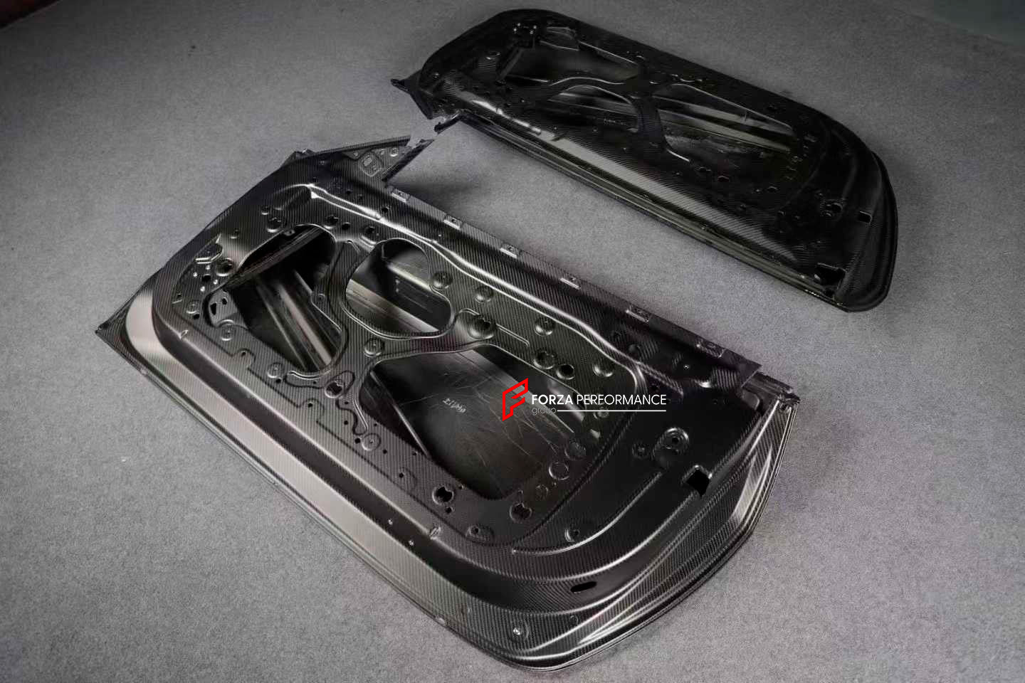 DRY CARBON DOORS REPLACEMENT for BMW M4 G82
Set includes:
Front Doors
Material: Carbon Fiber
NOTE: Professional installation is required.