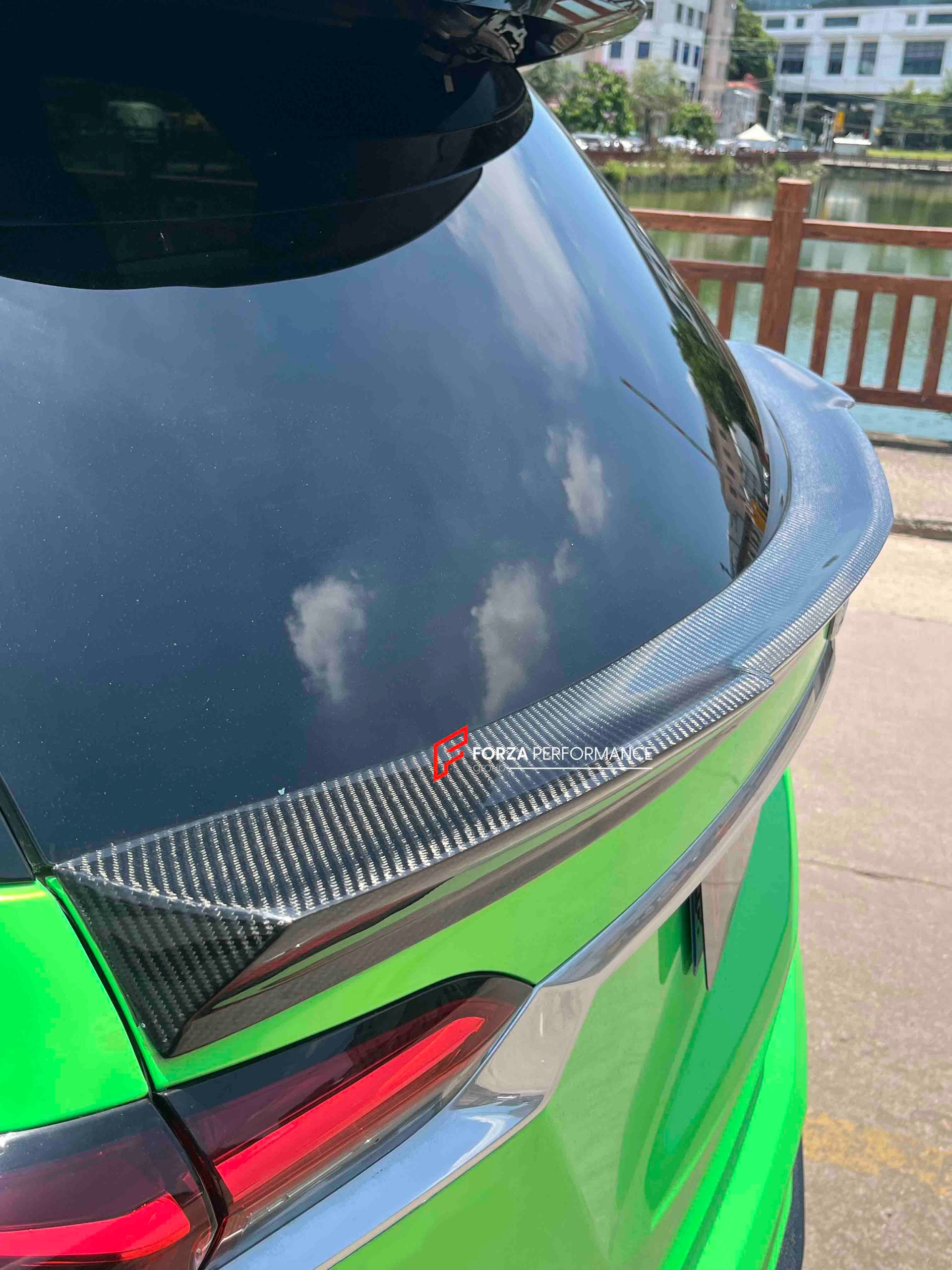 CARBON FIBER BODY KIT FOR CADILLAC XT6 2019+