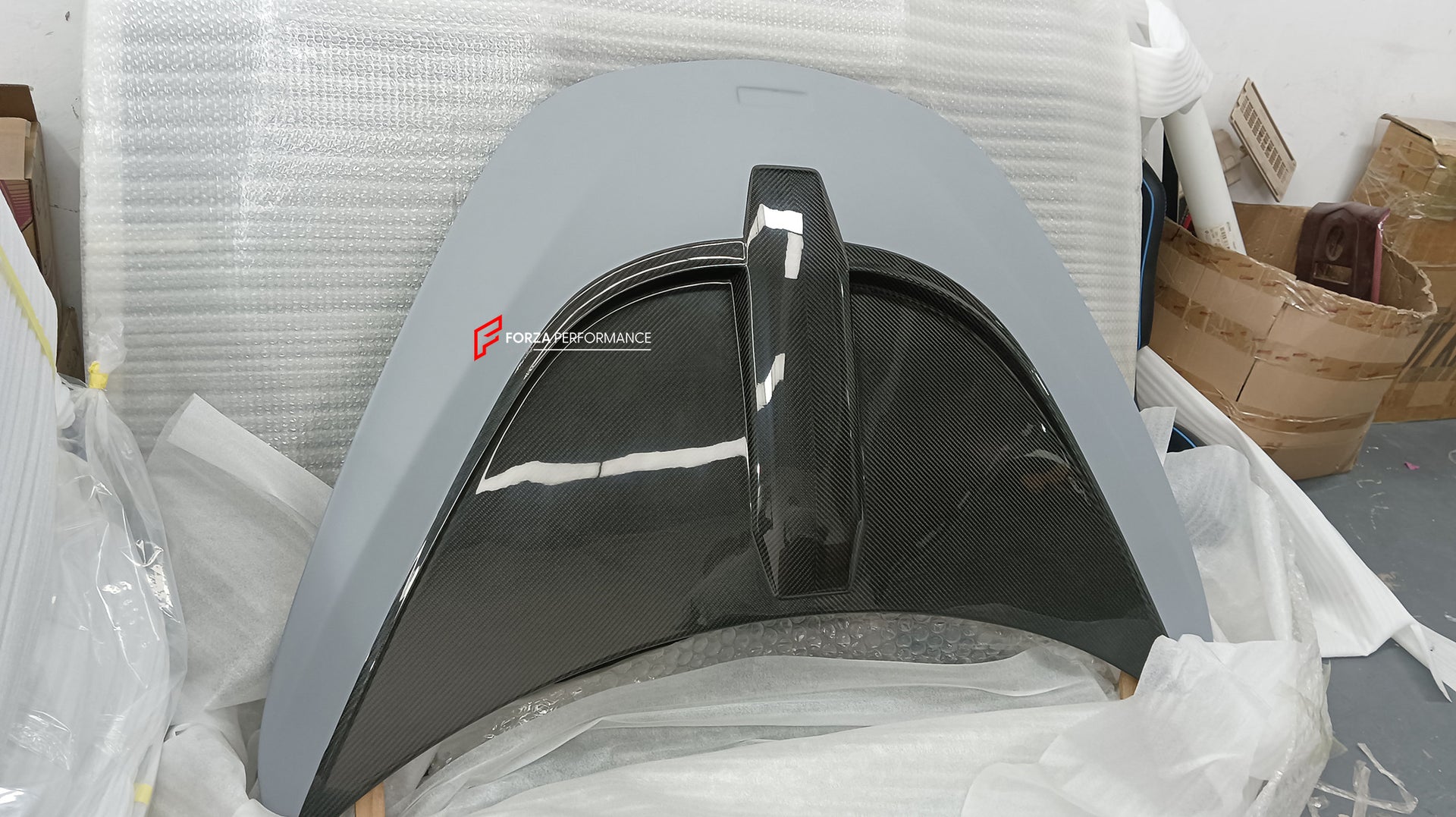 DRY CARBON HOOD for MCLAREN 540C / 570 / 600LT
Set includes:
Hood/Bonnet
Material: Carbon Fiber
Note: Professional installation is required
CONTACT US FOR PRICING