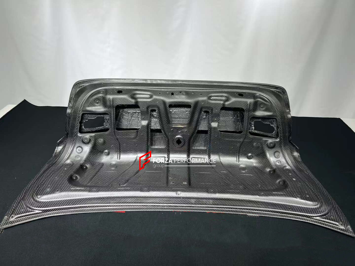 CARBON REAR TRUNK FOR BMW M5 F90 2018-2023