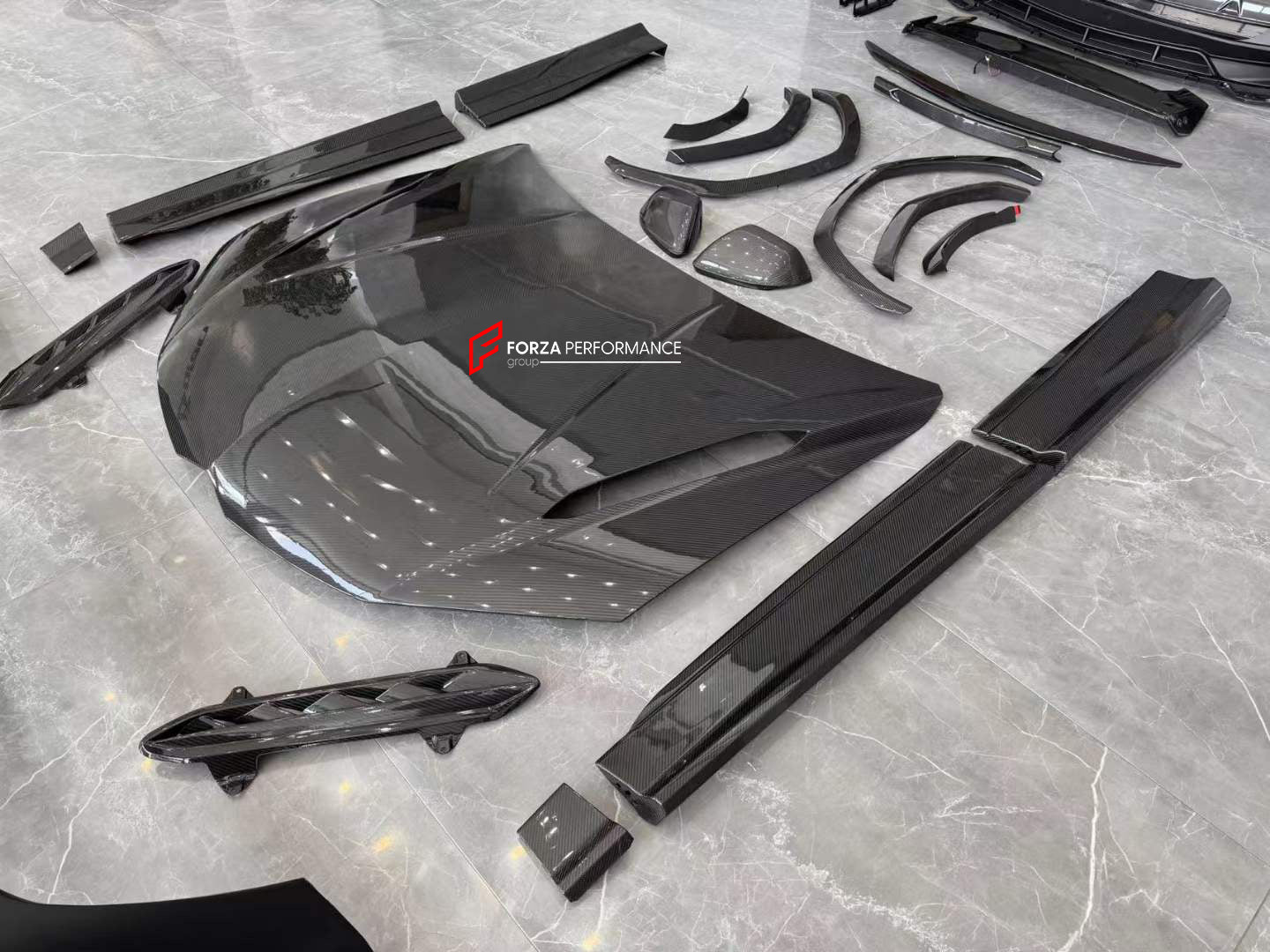 CONVERSION UPGRADE  FACELIFT OLD TO NEW PLASTIC AND DRY CARBON BODY KIT FOR LAMBORGHINI URUS 2018-2022 UPGRADE TO PERFORMANTE 2023 STYLE