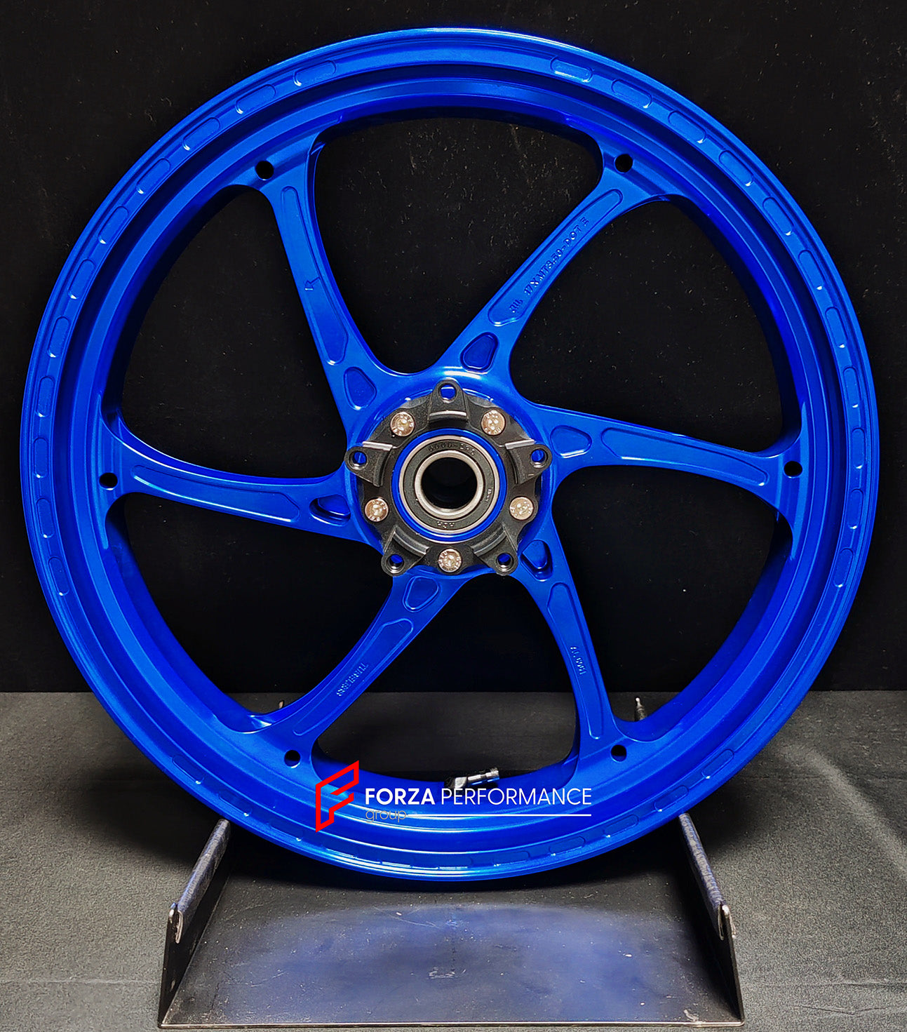 We manufacture premium quality forged motorcycle wheels rims for KAWASAKI ZX6R in any design, size, color.
Wheel sizes (motorcycle spec):
Front: 3.5 x 17
Rear: 5.5 x 17
Weight:
Front: 3.85 kg (8.48 lbs)
Rear: 4.95 kg (10.91 lbs)
Finishing: Gloss Blue
Forza Performance Group engineers and manufactures each forged motorcycle wheel individually per order. This ensures precise fitment, uncompromised strength, and unique styling. Whether for racing, touring, or daily use — our wheels are built for both