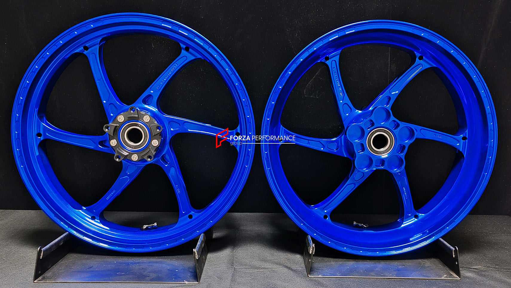 We manufacture premium quality forged motorcycle wheels rims for KAWASAKI ZX6R in any design, size, color.
Wheel sizes (motorcycle spec):
Front: 3.5 x 17
Rear: 5.5 x 17
Weight:
Front: 3.85 kg (8.48 lbs)
Rear: 4.95 kg (10.91 lbs)
Finishing: Gloss Blue
Forza Performance Group engineers and manufactures each forged motorcycle wheel individually per order. This ensures precise fitment, uncompromised strength, and unique styling. Whether for racing, touring, or daily use — our wheels are built for both