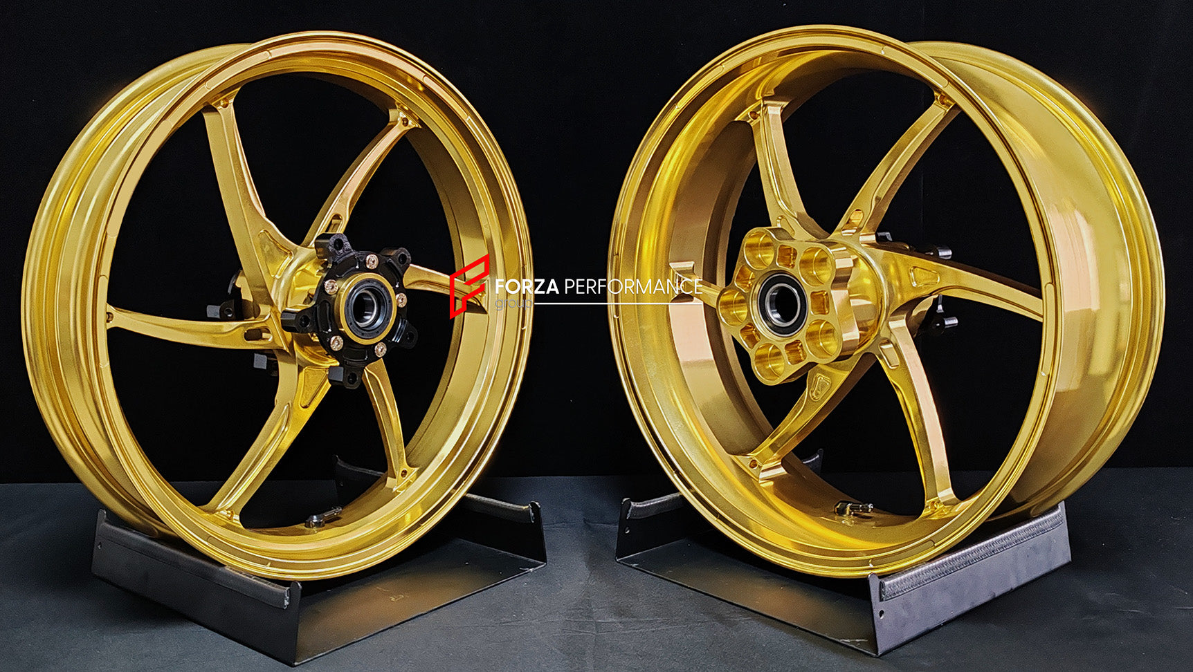 We manufacture premium quality forged motorcycle wheels rims for QJMOTOR in any design, size, color.
Wheel sizes (motorcycle spec):
Front: 3.5 x 17
Rear: 6 x 17
Weight:
Front: 3.9 kg (8.6 lbs)
Rear: 4.95 kg (10.91 lbs)
Finishing: Satin Gold
Forza Performance Group engineers and manufactures each forged motorcycle wheel individually per order. This ensures precise fitment, uncompromised strength, and unique styling. Whether for racing, touring, or daily use — our wheels are built for both performanc