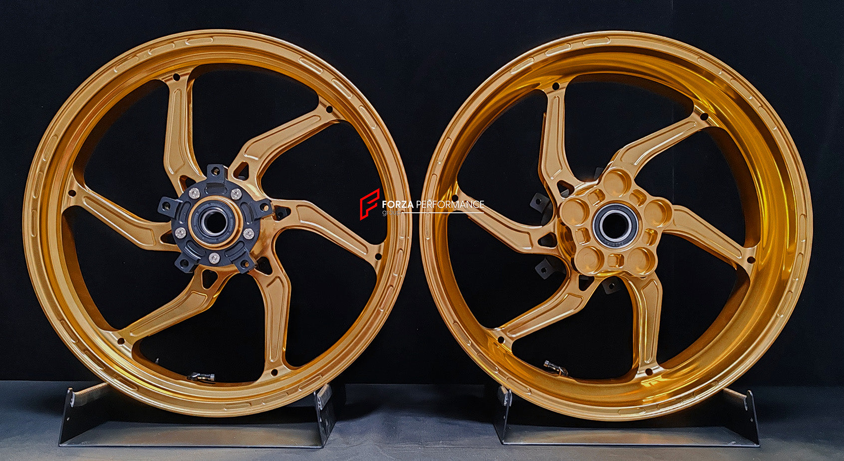 We manufacture premium quality forged motorcycle wheels rims for SUZUKI HAYABUSA in any design, size, color.
Wheel sizes (motorcycle spec):
Front: 3.5 x 17
Rear: 6 x 17
Weight:
Front: 4.65 kg (10.25 lbs)
Rear: 5.4 kg (11.9 lbs)
Finishing: Gloss Gold
Forza Performance Group engineers and manufactures each forged motorcycle wheel individually per order. This ensures precise fitment, uncompromised strength, and unique styling. Whether for racing, touring, or daily use — our wheels are built for both p