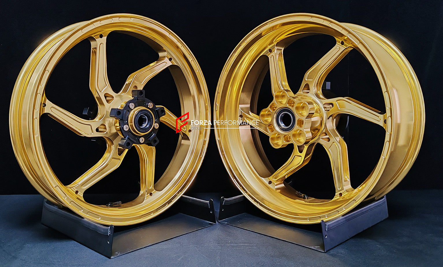 We manufacture premium quality forged motorcycle wheels rims for SUZUKI HAYABUSA in any design, size, color.
Wheel sizes (motorcycle spec):
Front: 3.5 x 17
Rear: 6 x 17
Weight:
Front: 4.65 kg (10.25 lbs)
Rear: 5.4 kg (11.9 lbs)
Finishing: Satin Gold
Forza Performance Group engineers and manufactures each forged motorcycle wheel individually per order. This ensures precise fitment, uncompromised strength, and unique styling. Whether for racing, touring, or daily use — our wheels are built for both p