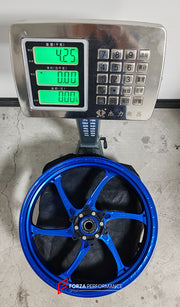 We manufacture premium quality forged motorcycle wheels rims for QJMOTOR in any design, size, color.
Wheel sizes (motorcycle spec):
Front: 3.5 x 17
Rear: 6 x 17
Weight:
Front: 4.25 kg (9.37 lbs)
Rear: 4.85 kg (10.69 lbs)
Finishing: Gloss Blue
Forza Performance Group engineers and manufactures each forged motorcycle wheel individually per order. This ensures precise fitment, uncompromised strength, and unique styling. Whether for racing, touring, or daily use — our wheels are built for both performa