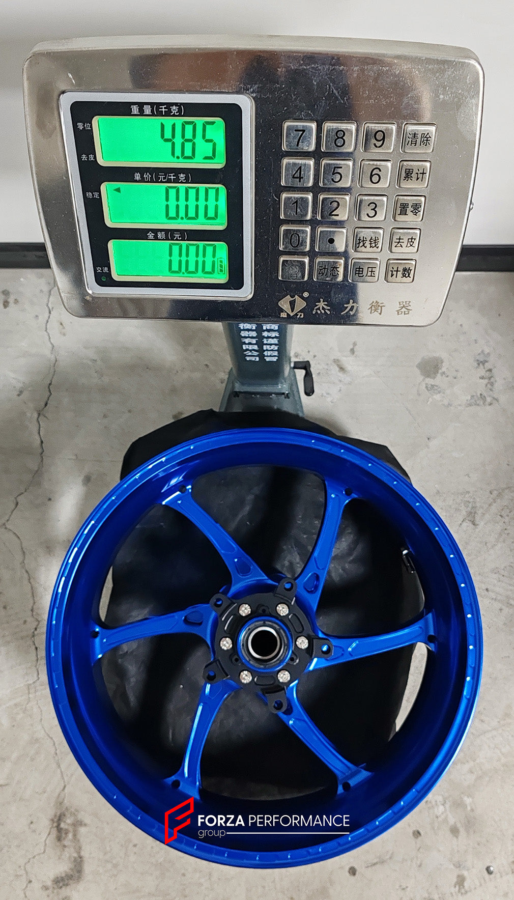 We manufacture premium quality forged motorcycle wheels rims for QJMOTOR in any design, size, color.
Wheel sizes (motorcycle spec):
Front: 3.5 x 17
Rear: 6 x 17
Weight:
Front: 4.25 kg (9.37 lbs)
Rear: 4.85 kg (10.69 lbs)
Finishing: Gloss Blue
Forza Performance Group engineers and manufactures each forged motorcycle wheel individually per order. This ensures precise fitment, uncompromised strength, and unique styling. Whether for racing, touring, or daily use — our wheels are built for both performa
