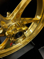 We manufacture premium quality forged motorcycle wheels rims for TRIUMPH in any design, size, color.
Wheel sizes (motorcycle spec):
Front: 3.5 x 17
Rear: 5.5 x 17
Weight:
Front: 3.9 kg (8.6 lbs)
Rear: 4.8 kg (10.58 lbs)
Finishing: Gloss Black
Forza Performance Group engineers and manufactures each forged motorcycle wheel individually per order. This ensures precise fitment, uncompromised strength, and unique styling. Whether for racing, touring, or daily use — our wheels are built for both performa