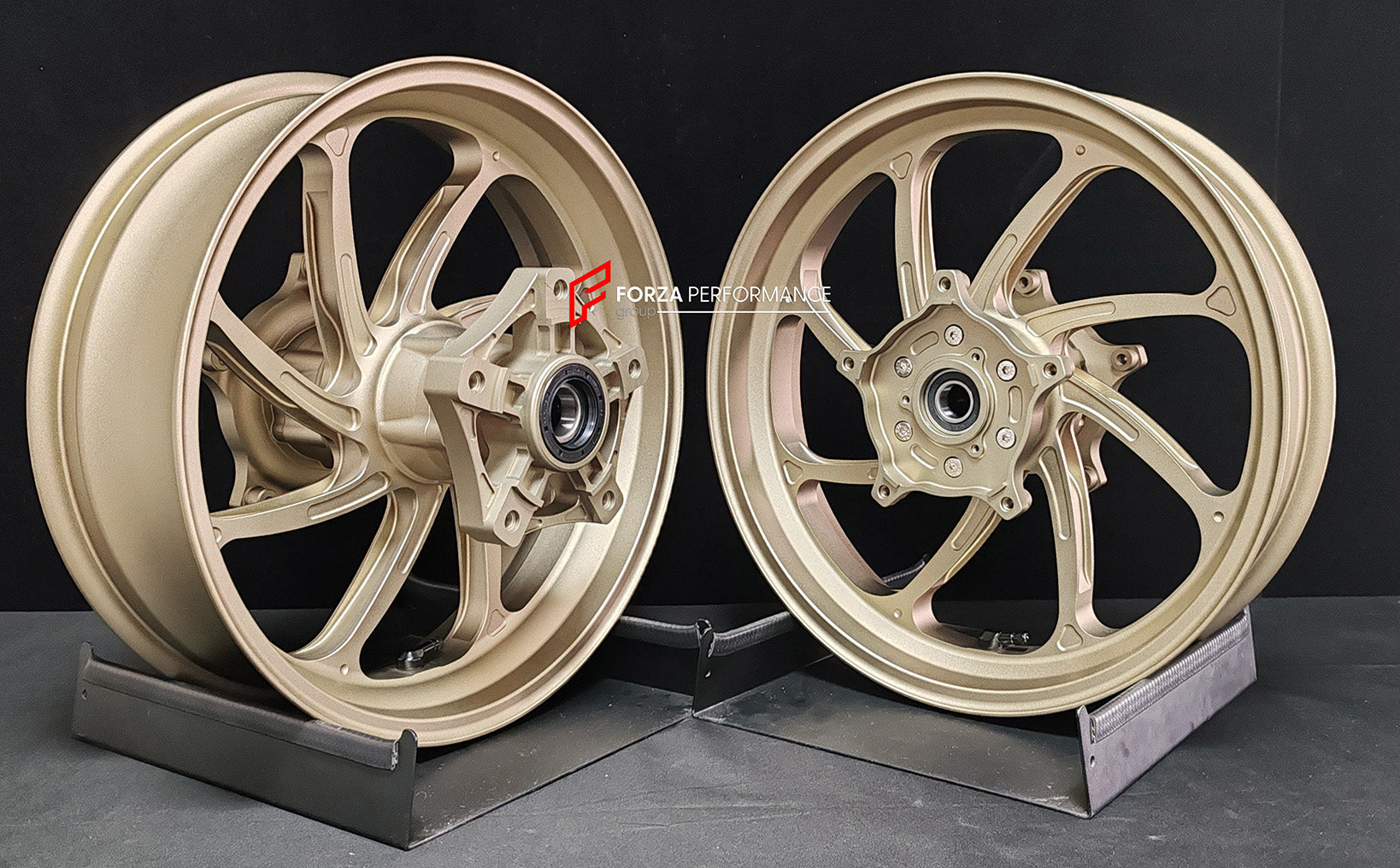 We manufacture premium quality forged motorcycle wheels rims for YAMAHA in any design, size, color.
Wheel sizes (motorcycle spec):
Front: 3.5 x 15
Rear: 4.5 x 15
Weight:
Front: 3.62 kg (7.98 lbs)
Rear: 4.8 kg (10.58 lbs)
Finishing: Satin Bronze
Forza Performance Group engineers and manufactures each forged motorcycle wheel individually per order. This ensures precise fitment, uncompromised strength, and unique styling. Whether for racing, touring, or daily use — our wheels are built for both perfor