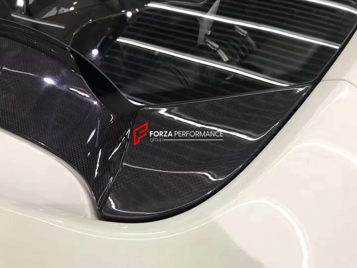 TRANSPARENT ENGINE COVER for FERRARI 488 SPIDER 2016 - 2020  Set includes:  Engine Cover