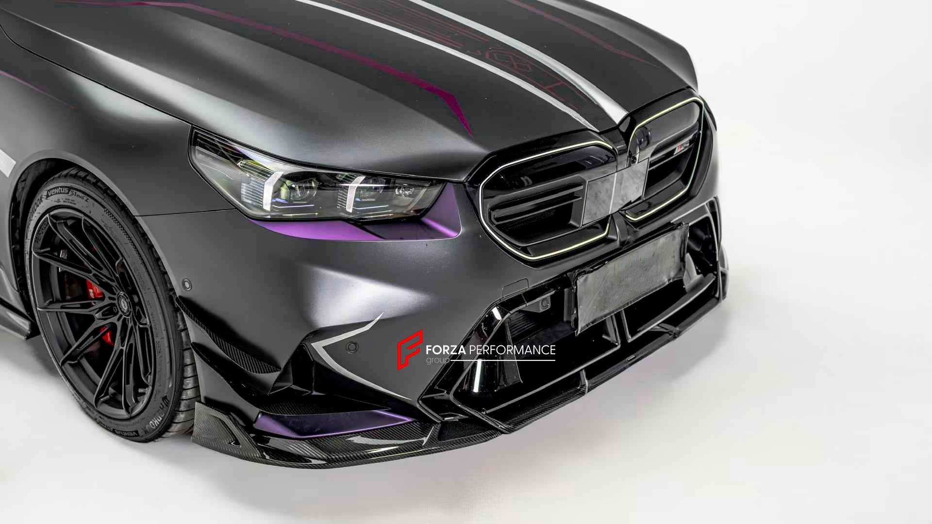 DRY CARBON AERO KIT for BMW M5 G90 G99 2024+
Set includes:
Front Lip
Front Bumper Trims
Side Skirts
Rear Diffuser
Material: Dry Carbon
Note: Professional installation is required