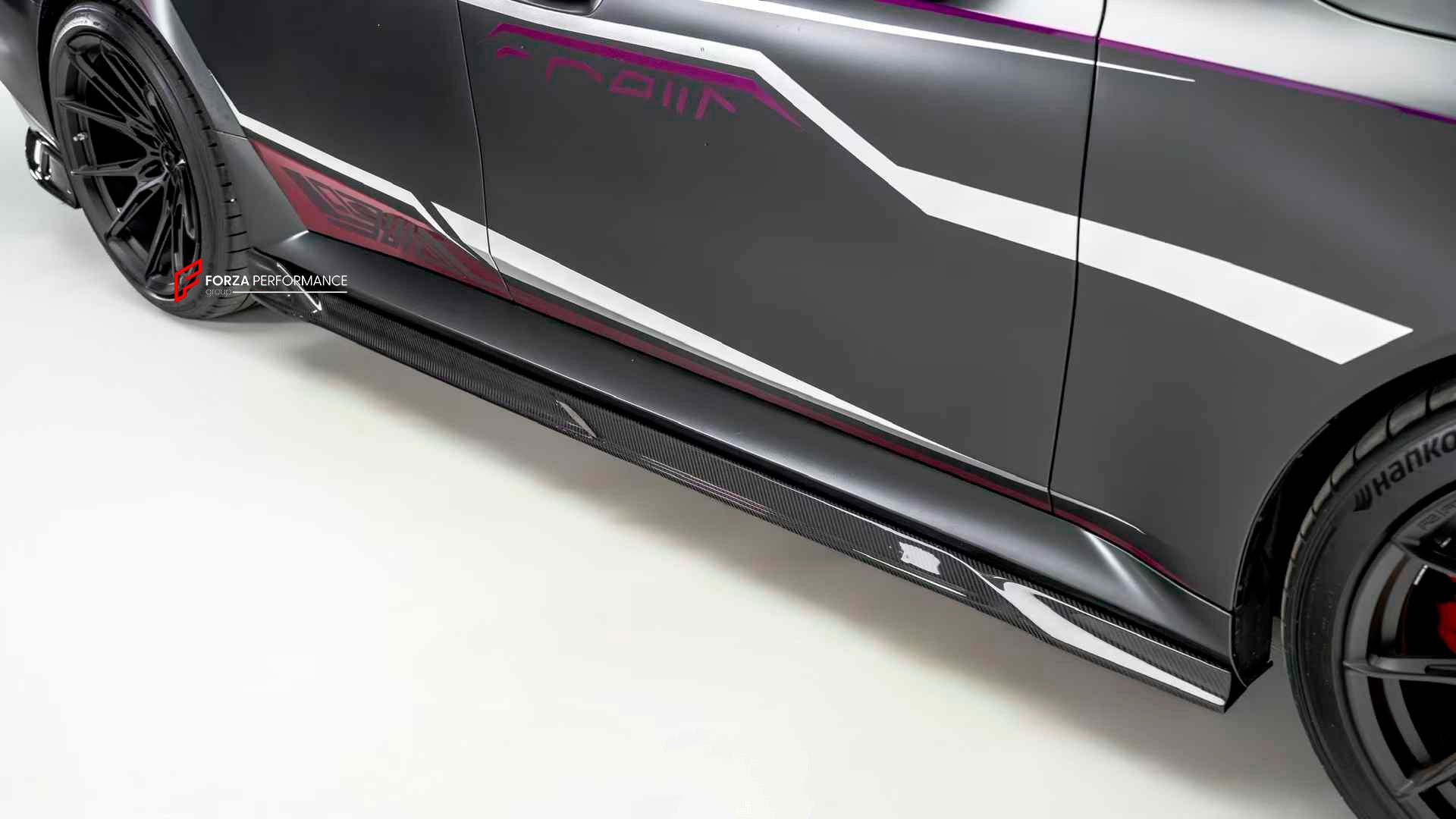 DRY CARBON AERO KIT for BMW M5 G90 G99 2024+
Set includes:
Front Lip
Front Bumper Trims
Side Skirts
Rear Diffuser
Material: Dry Carbon
Note: Professional installation is required