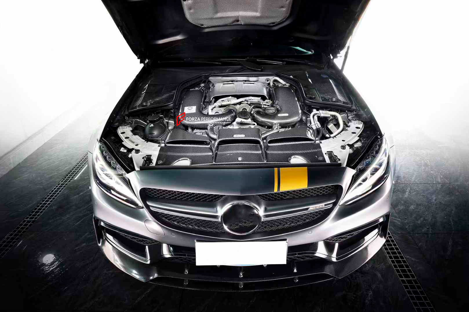 DRY CARBON AIR INTAKE for MERCEDES BENZ C CLASS AMG C63 W205 2015 - 2021
Set includes:
Air Intake
Material: Dry Carbon
NOTE: Professional installation is required